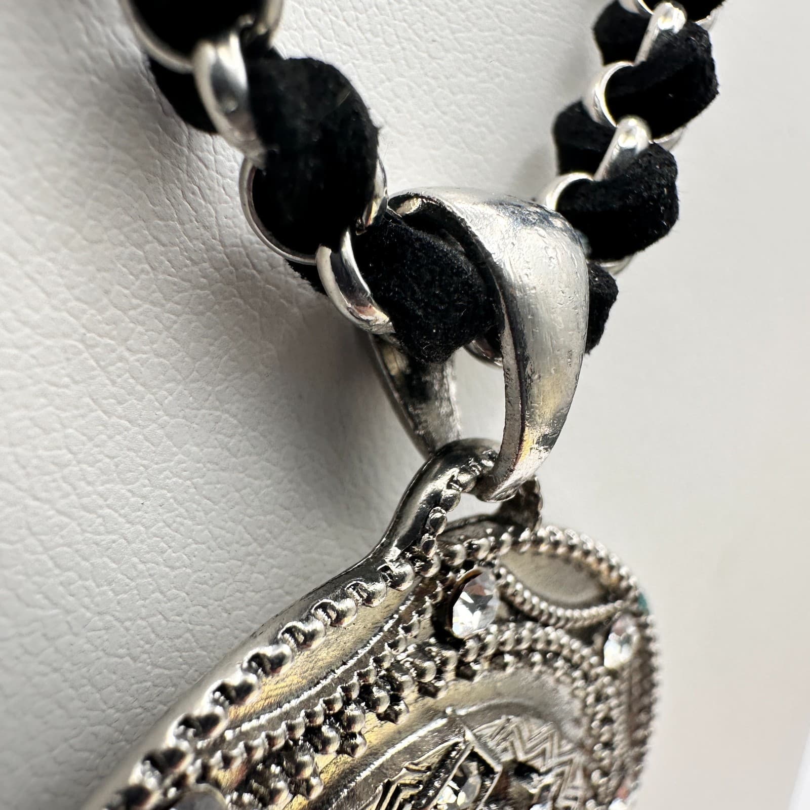 Vintage 80s Cookie Lee Silver Tone Clear Glass Round Pendant Necklace Jewelry - Thumbnail 7