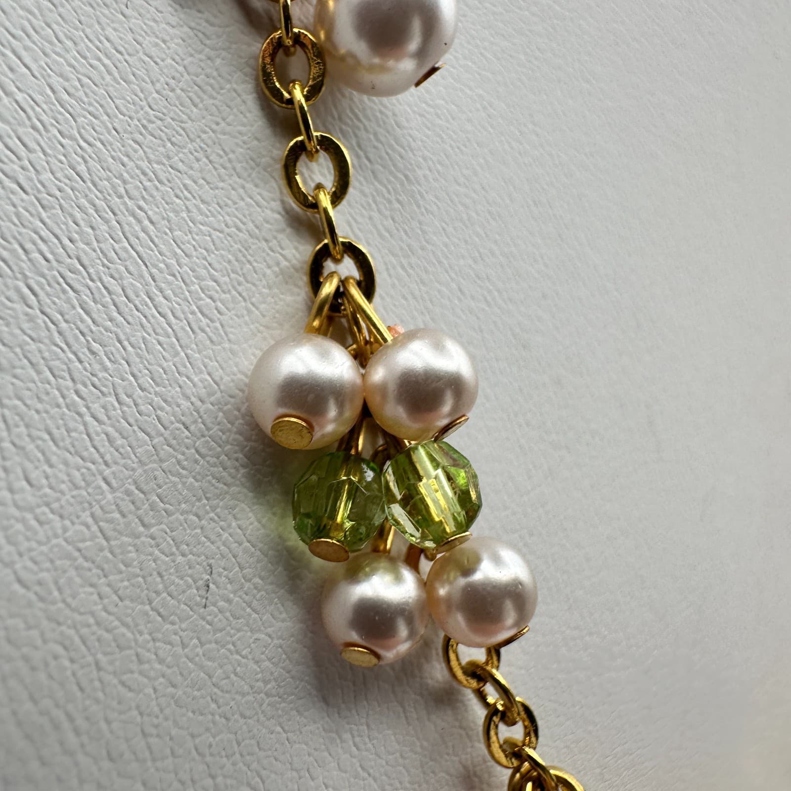 Vintage 90s Cookie Lee Faux Pearl Green Glass Necklace Gold Tone Women's Jewelry - Thumbnail 4