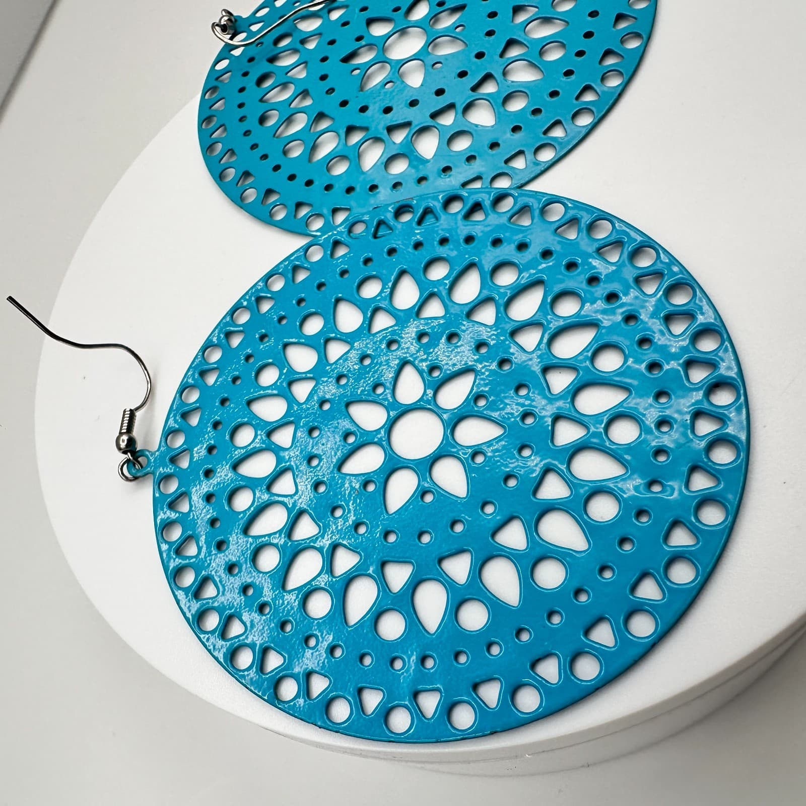 Vintage 90s Boho Teal Blue Enamel Large Filigree Round Drop Dangle Earrings - Thumbnail 7