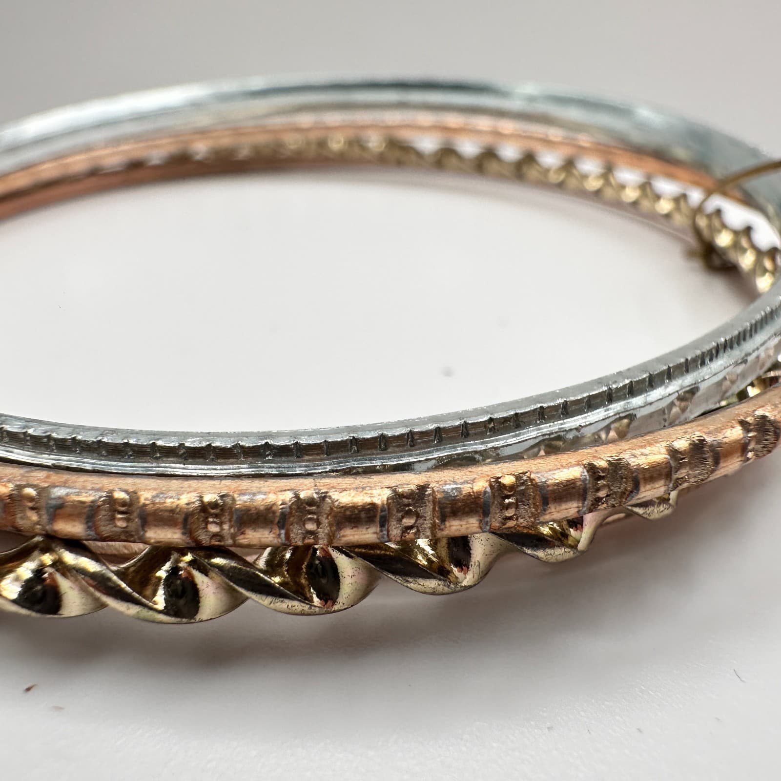 Vintage 90s Textured Bangle Set Boho Retro Women's Classic Fashion Jewelry - Thumbnail 6