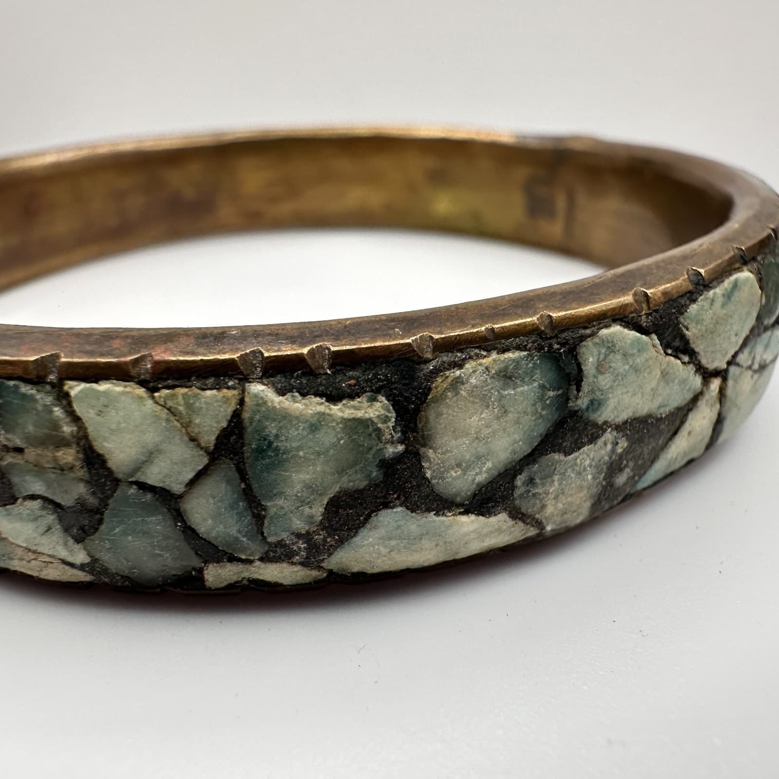 Vintage 80s Brass Bracelet Mosaic Turquoise Inlay Boho Ethnic Statement Jewelry - Thumbnail 5