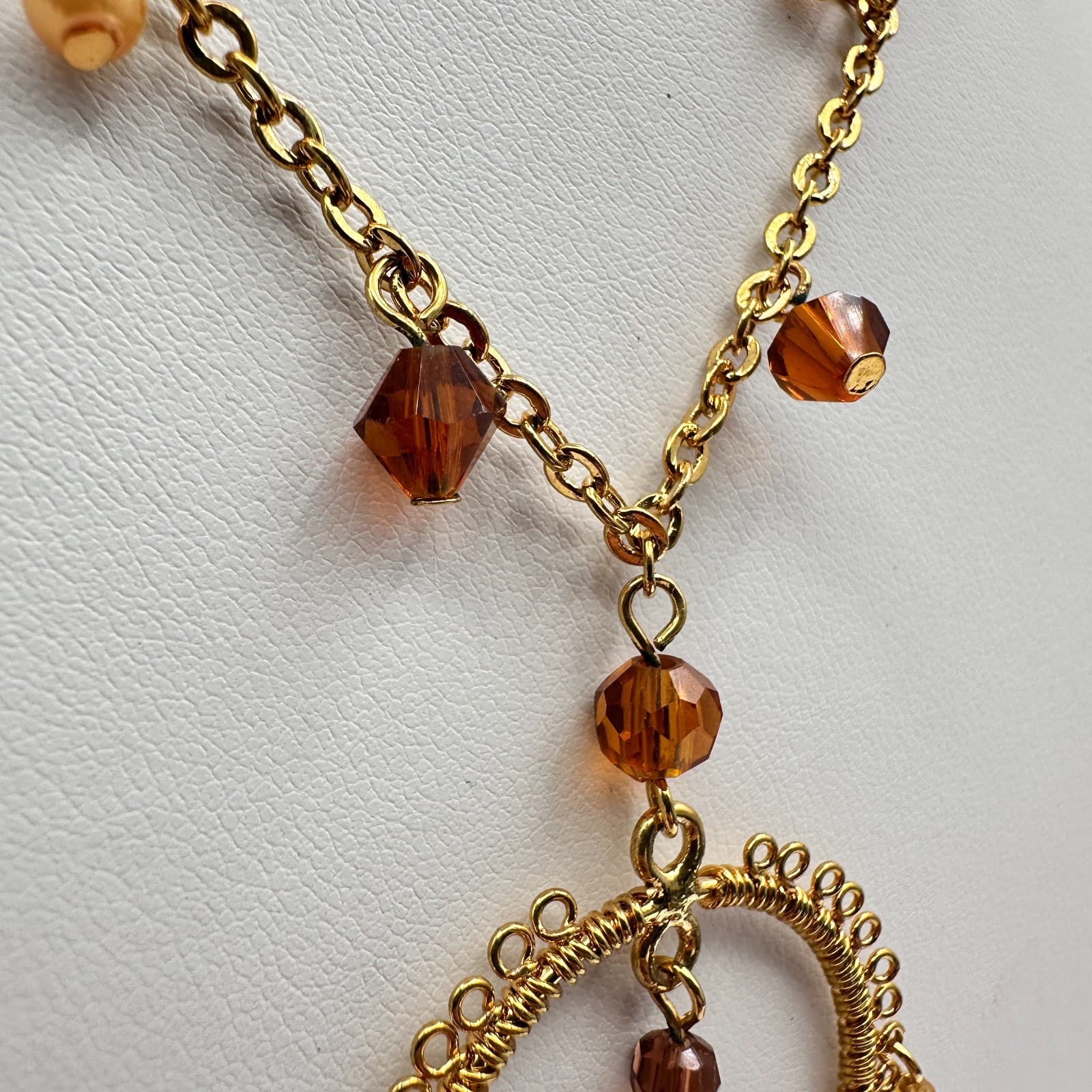 Vintage 90s Cookie Lee Amber Glass Gold Tone Round Pendant Necklace Boho Jewelry - Thumbnail 7