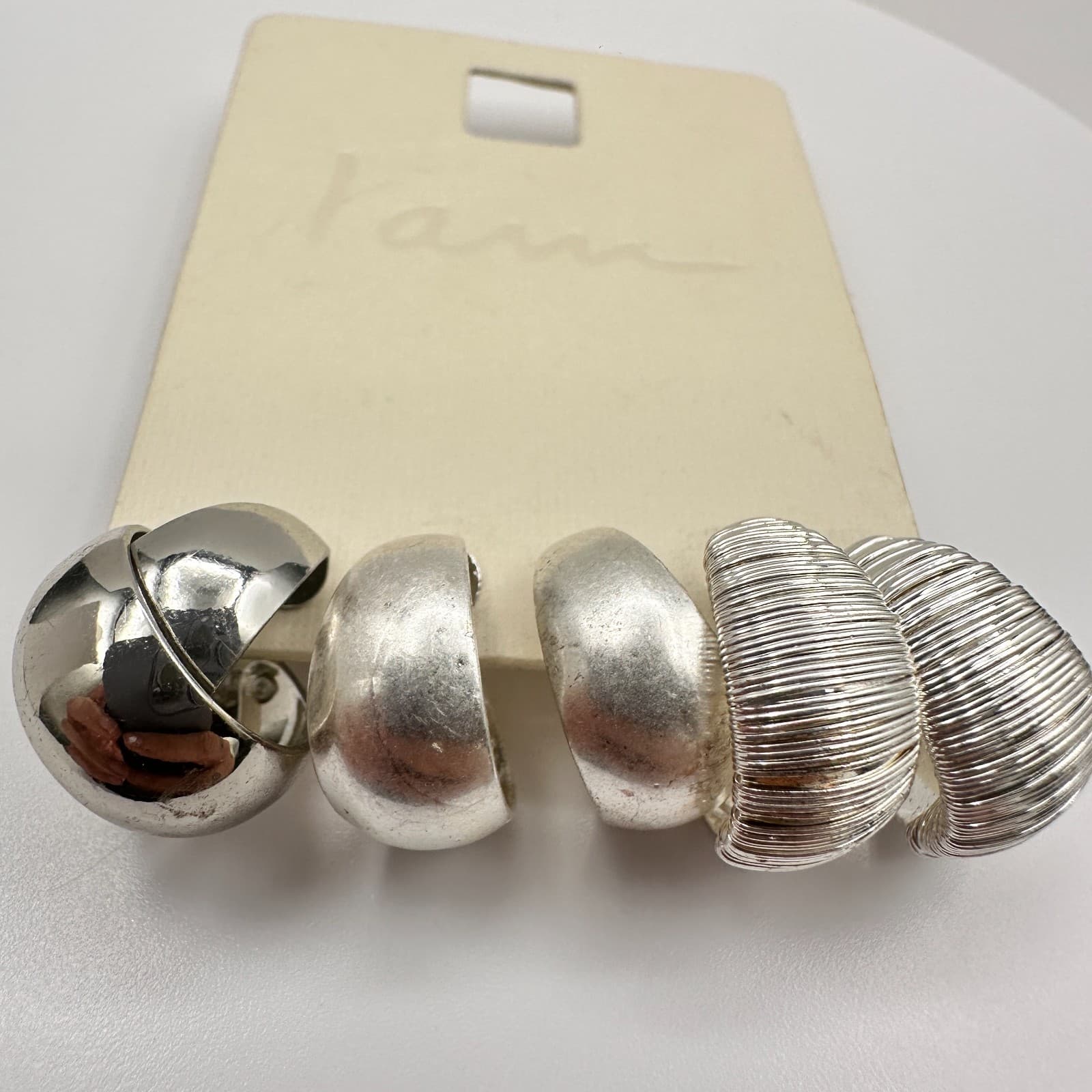 Vintage Y2K Silver Tone Hoop Earrings Set Textured Ribbed High Polish Jewelry - Image 1