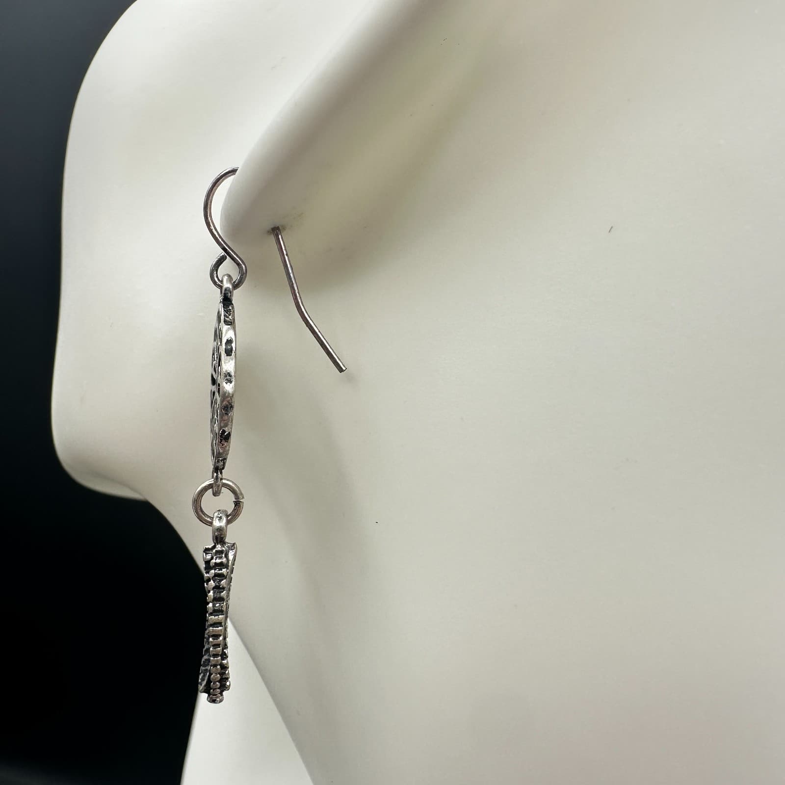 Vintage Bohemian Silver-Tone Filigree Mandala Flower & Detail Leaf Drop Earrings - Thumbnail 6