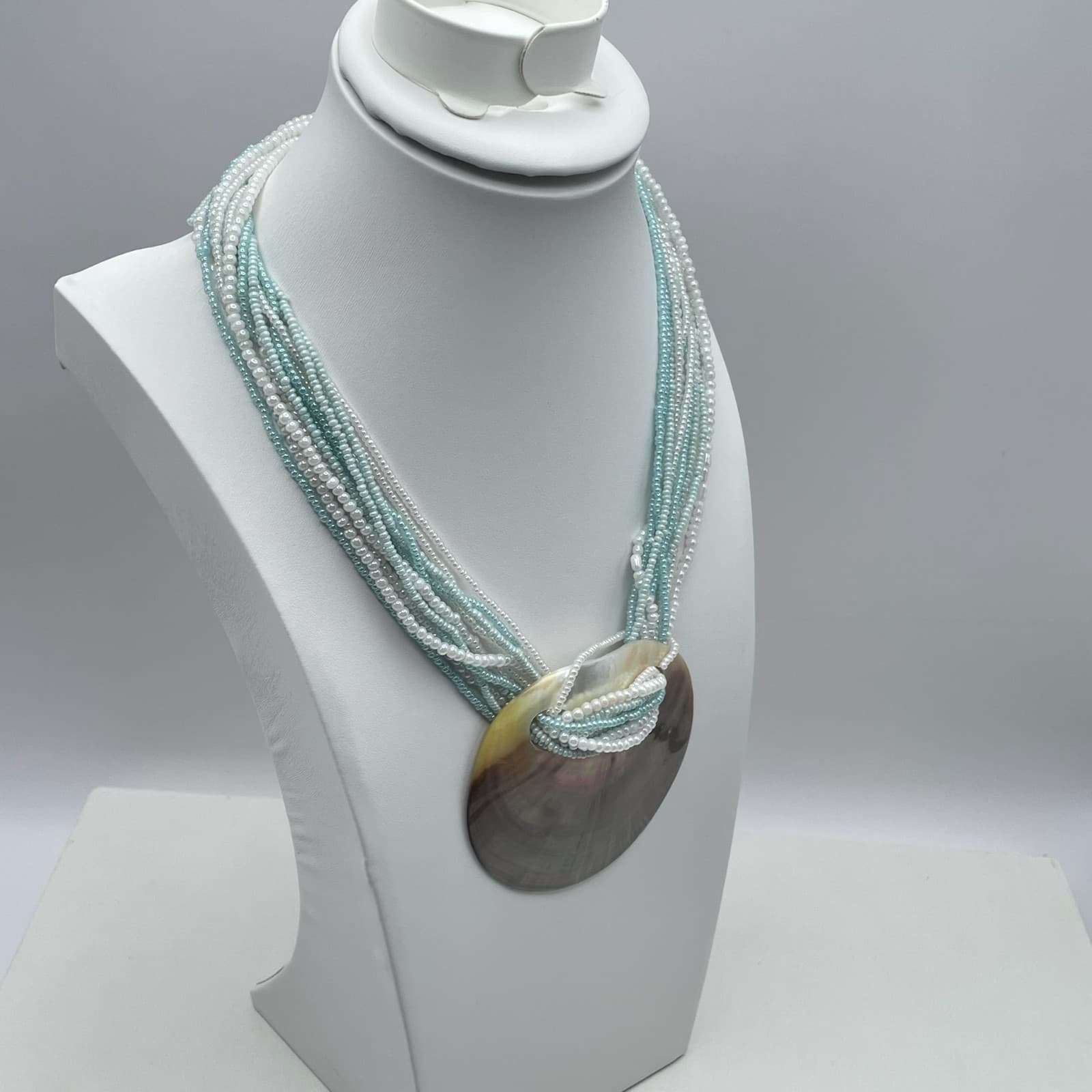 Vintage 90s Mother of Pearl Shell Pendent Multi-Stand Seed Beaded Neckline - Thumbnail 12