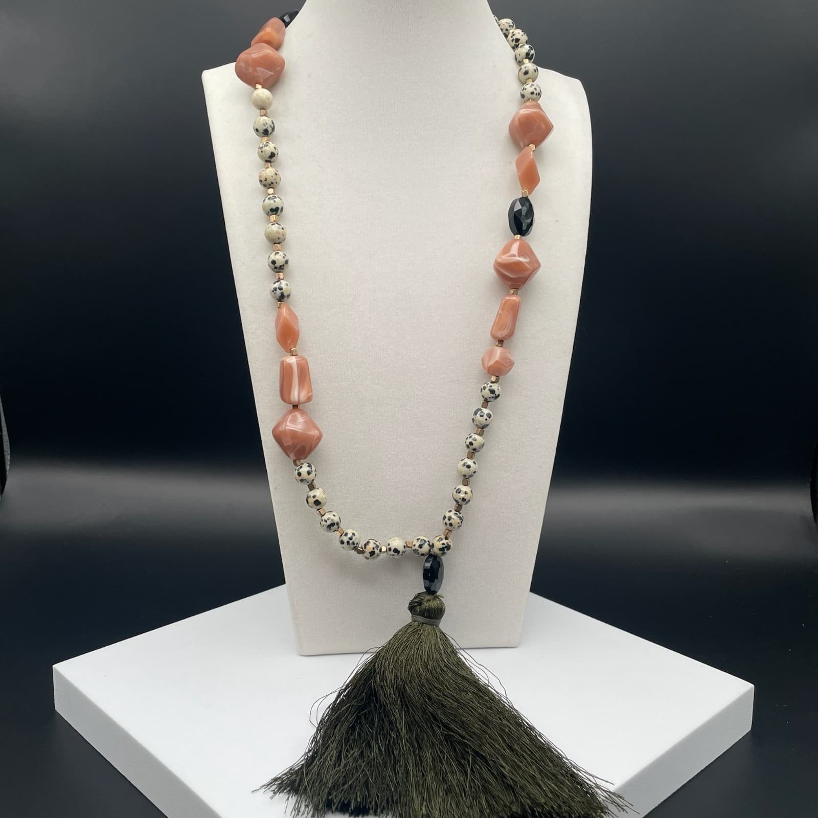 Vintage Dalmatian Stone Tassel Necklace 23 in Matinee Peach Stone Boho Statement - Thumbnail 11