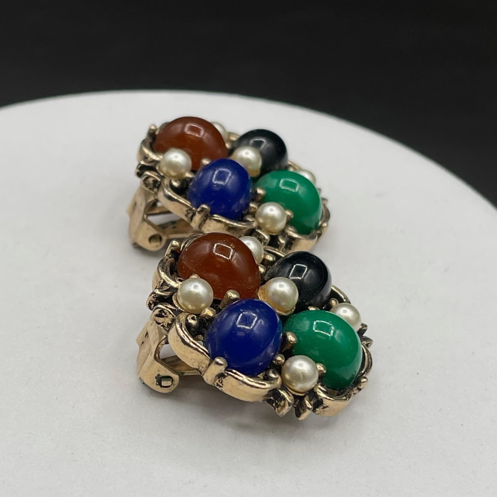 Vintage Multicolor Cabochon Cluster Clip-On Earrings Pearl Accents Retro - Thumbnail 2