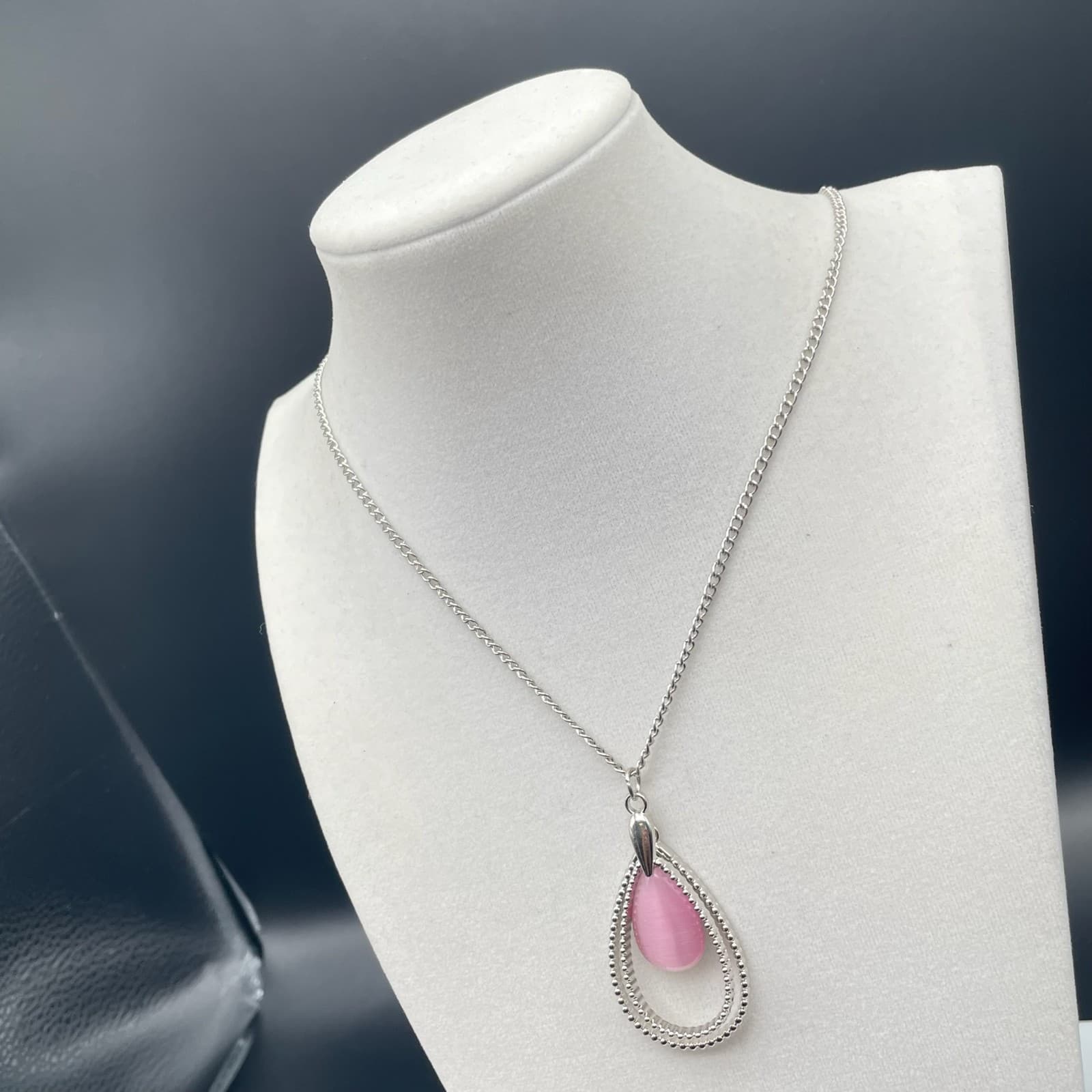 Vintage Pink Cat Eye Teardrop Pendant Necklace Silver Tone Chain Fashion Jewelry - Thumbnail 8