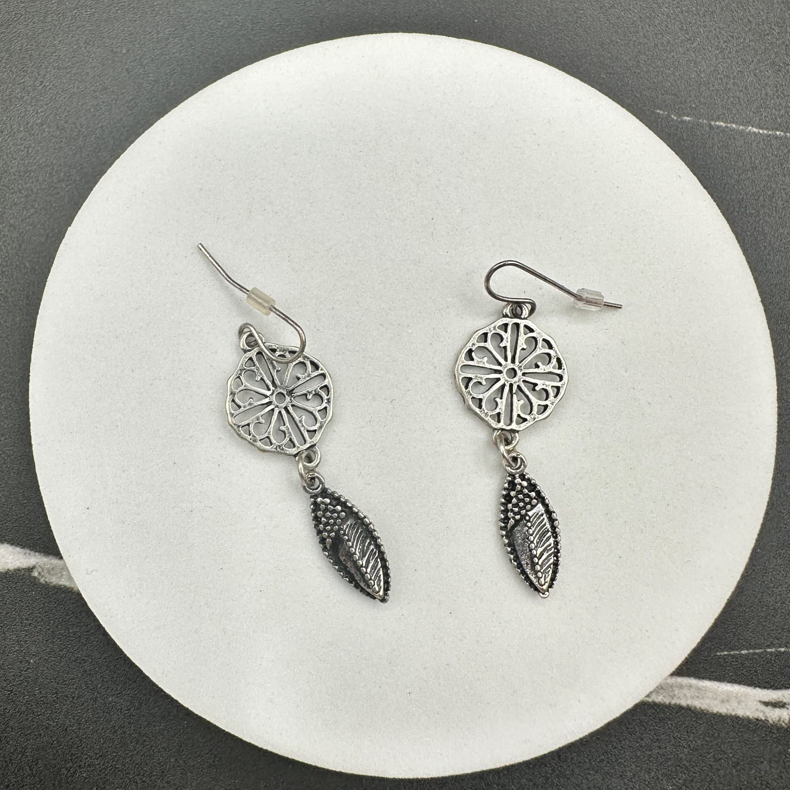 Vintage Bohemian Silver-Tone Filigree Mandala Flower & Detail Leaf Drop Earrings - Thumbnail 8