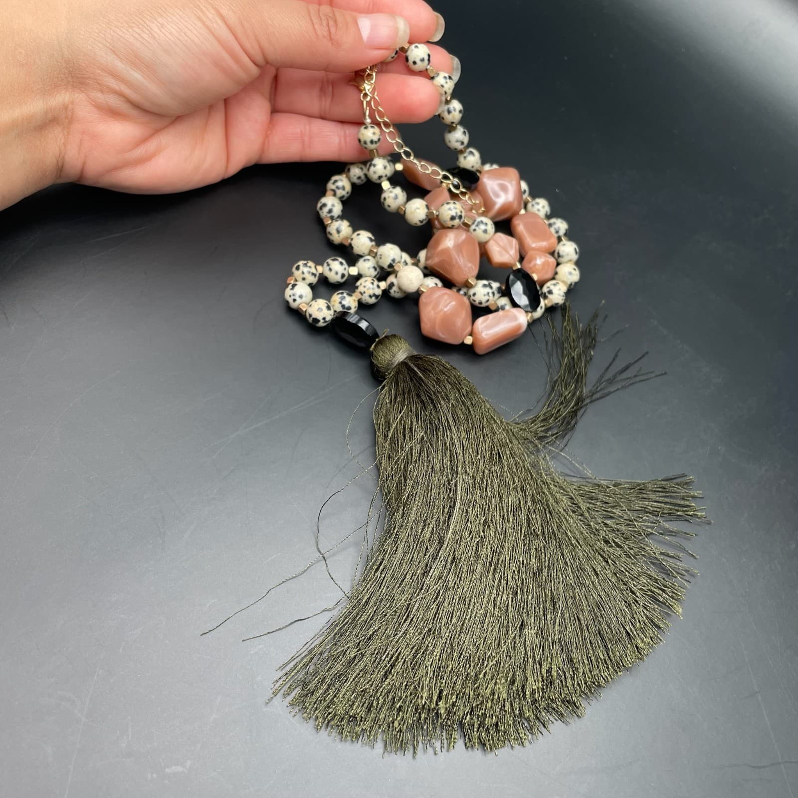 Vintage Dalmatian Stone Tassel Necklace 23 in Matinee Peach Stone Boho Statement - Thumbnail 4