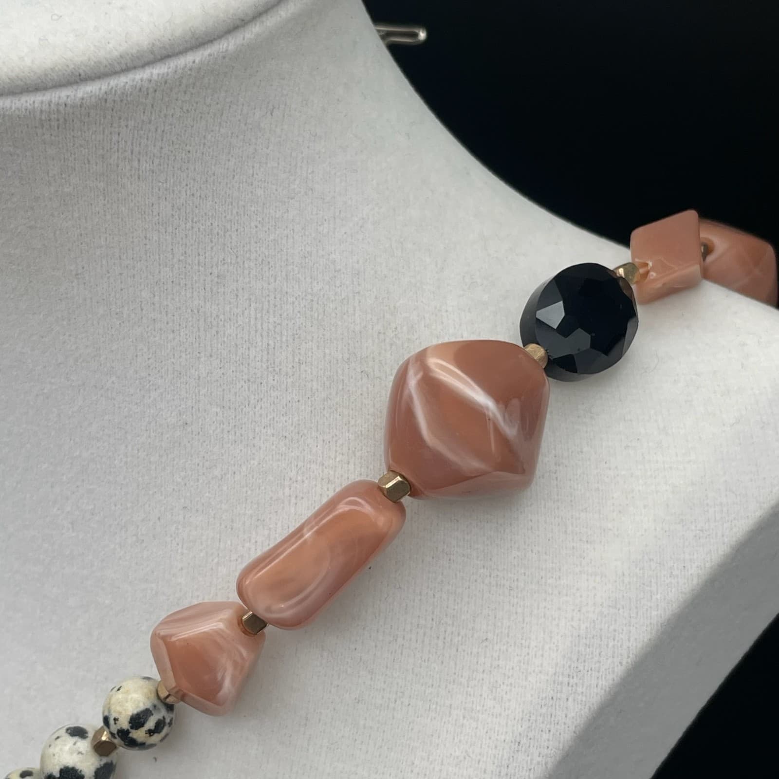 Vintage Dalmatian Stone Tassel Necklace 23 in Matinee Peach Stone Boho Statement - Thumbnail 9