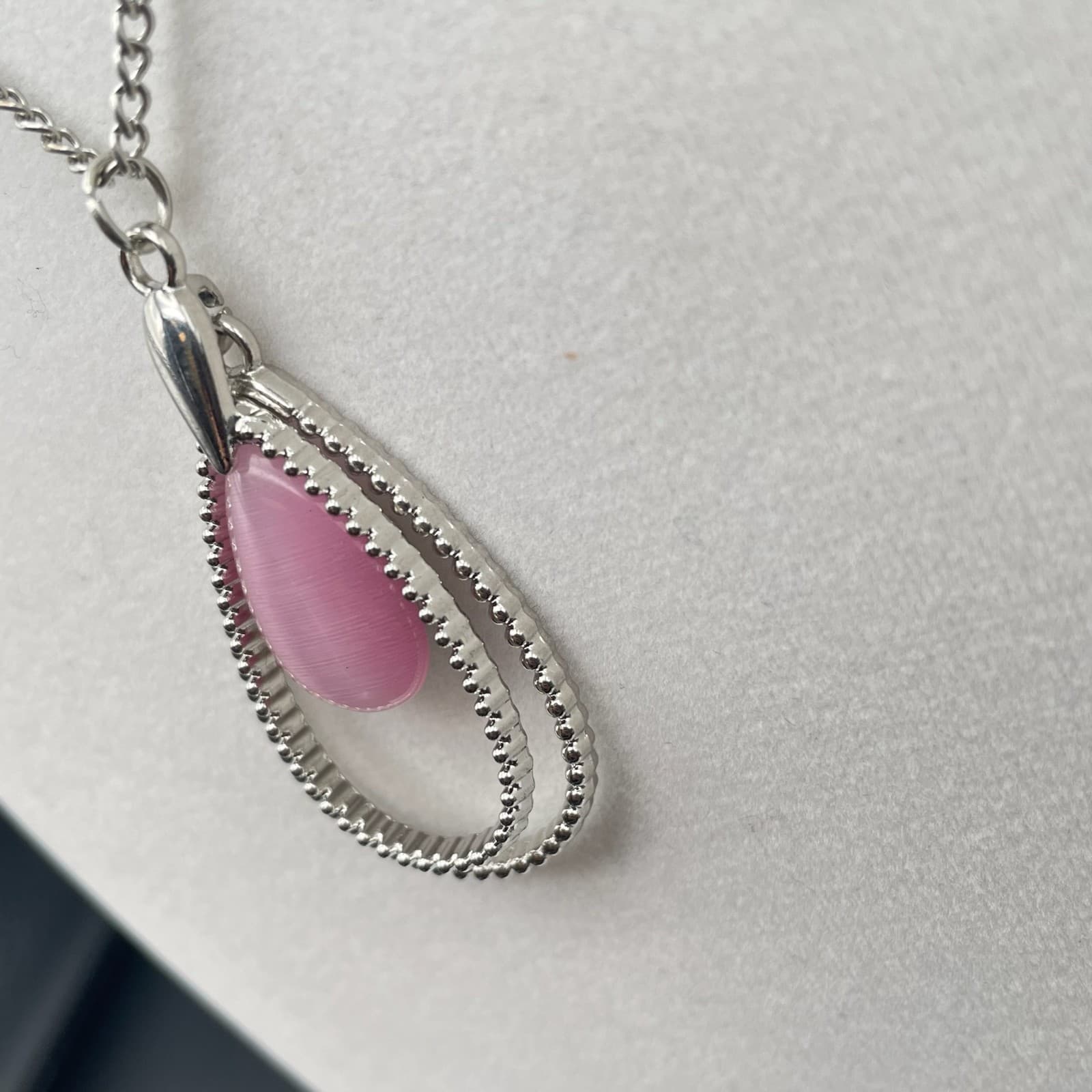 Vintage Pink Cat Eye Teardrop Pendant Necklace Silver Tone Chain Fashion Jewelry - Thumbnail 7