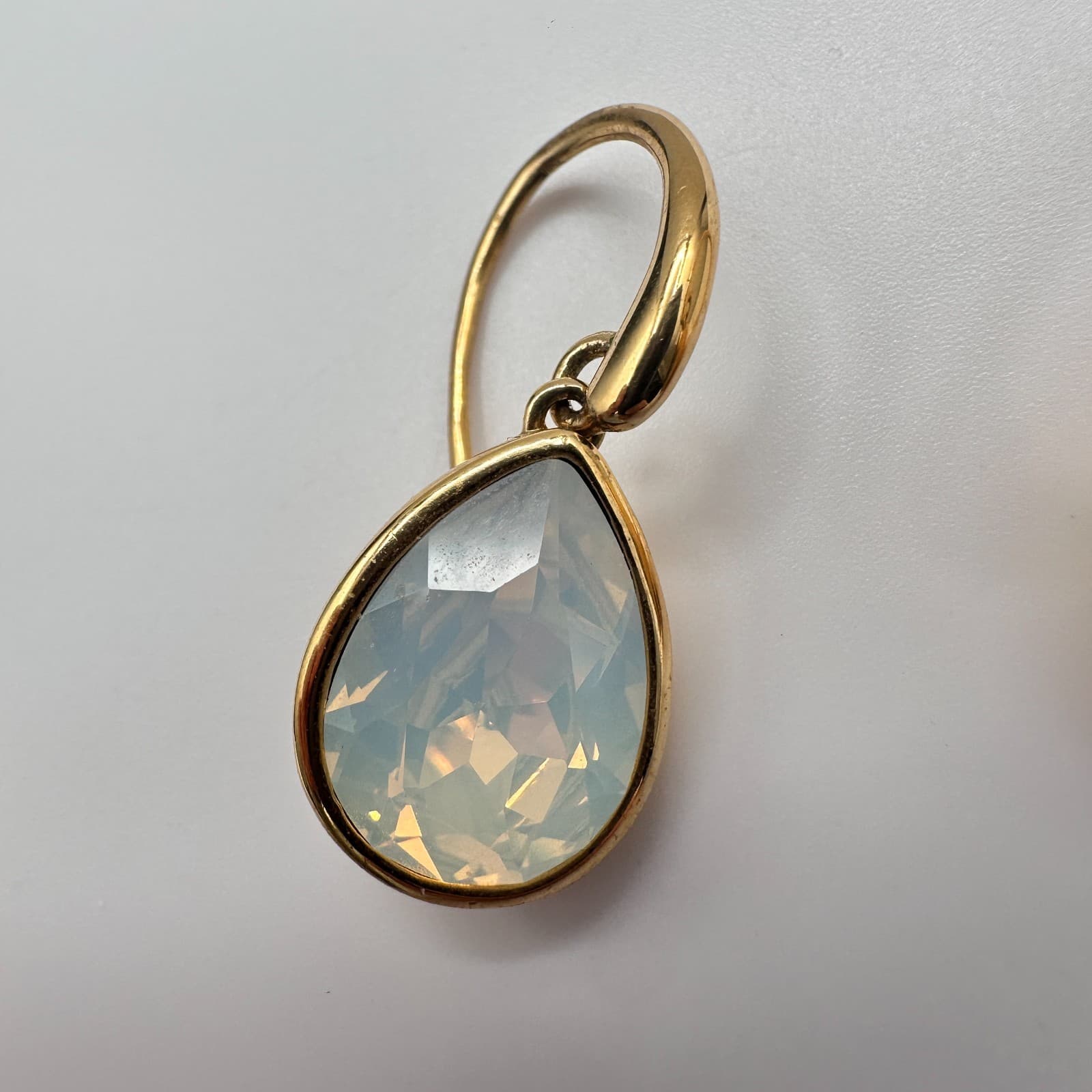 Vintage 90s Gold Tone Pear White Opal Glass Drop Earrings Dangle Minimalist - Thumbnail 6