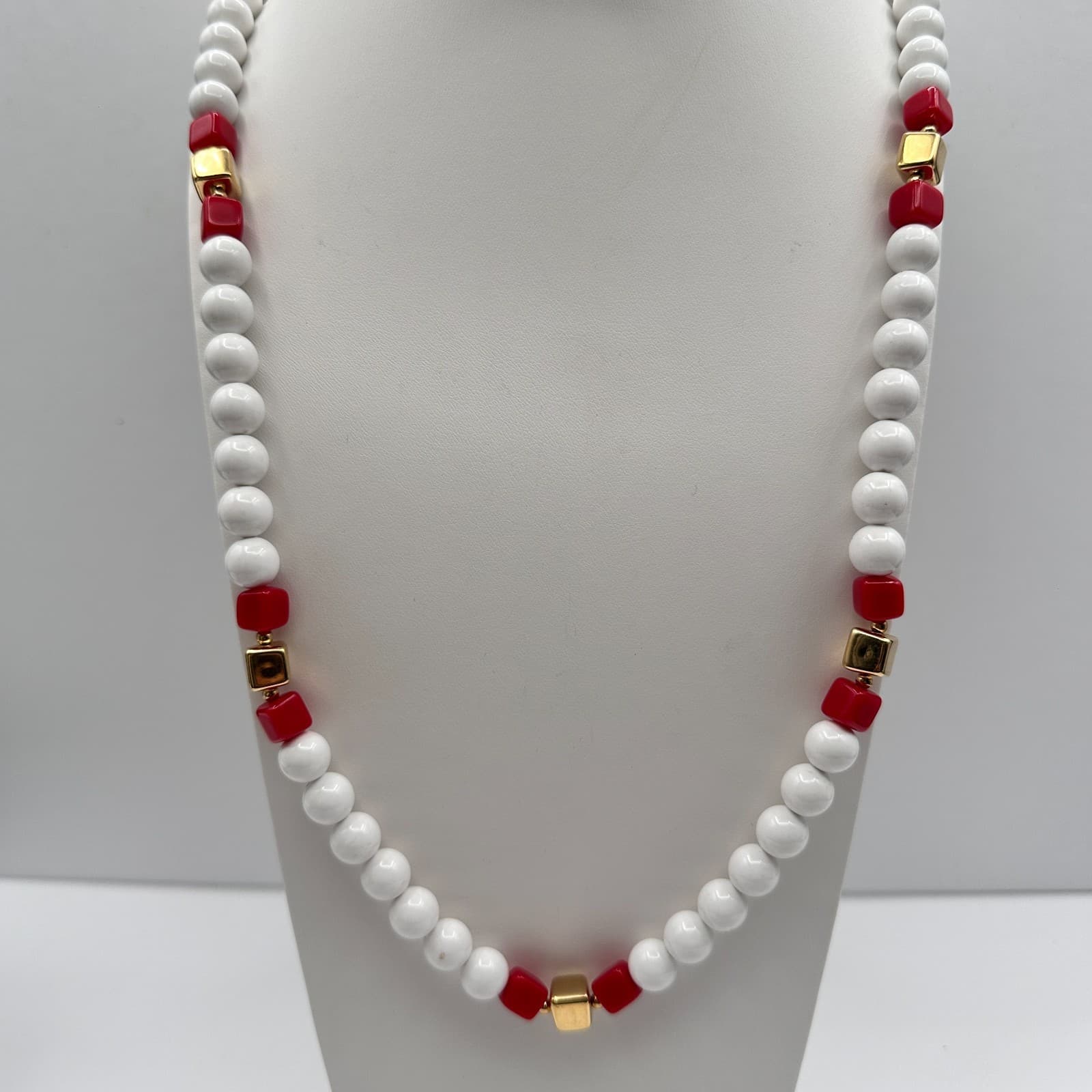 Vintage 80s White Beaded Necklace Red & Gold Tone Cube Fashion Women's Jewelry - Image 1