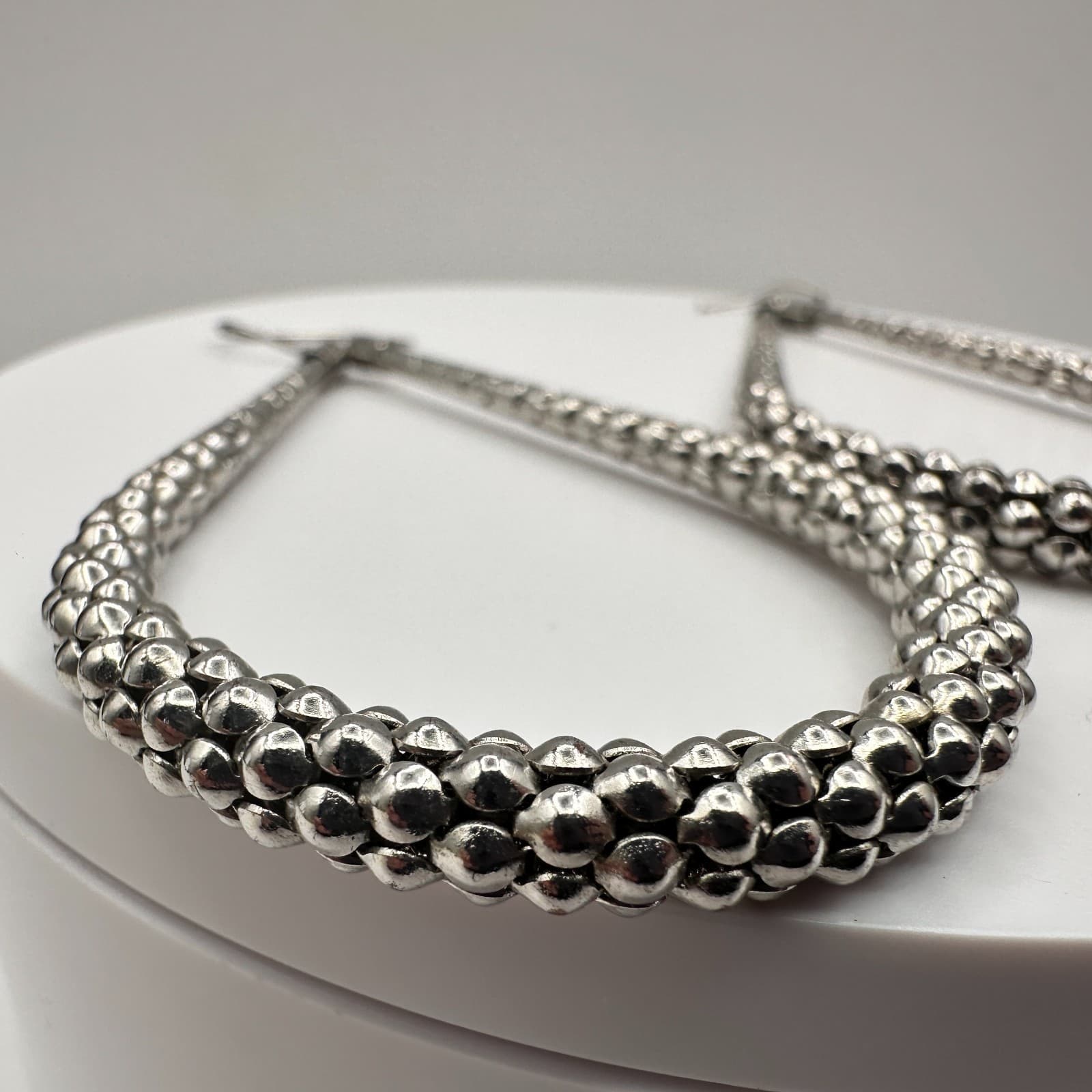 Vintage 90s Silver Tone Teardrop Hoop Earrings Boho Fashion Women's Jewelry - Thumbnail 4