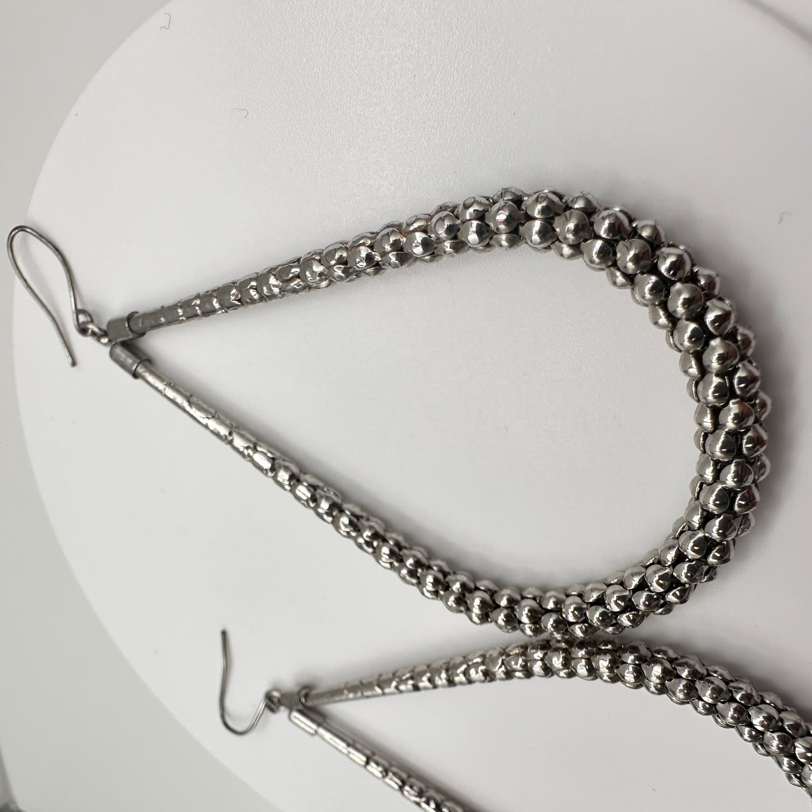 Vintage 90s Silver Tone Teardrop Hoop Earrings Boho Fashion Women's Jewelry - Thumbnail 11