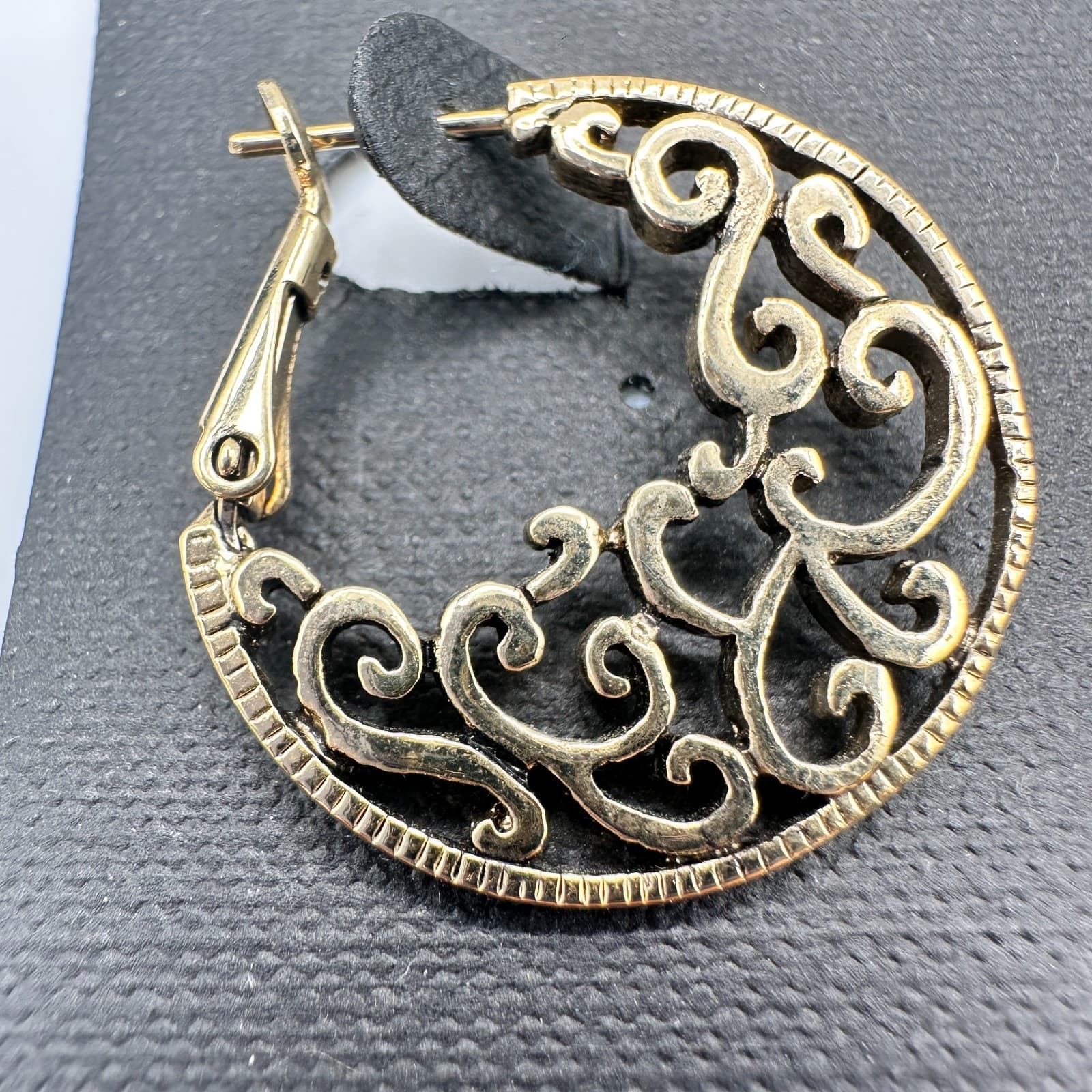 Vintage 80s Cookie Lee Gold Tone Filigree Open Hoop Dangle Earrings Jewelry - Thumbnail 4