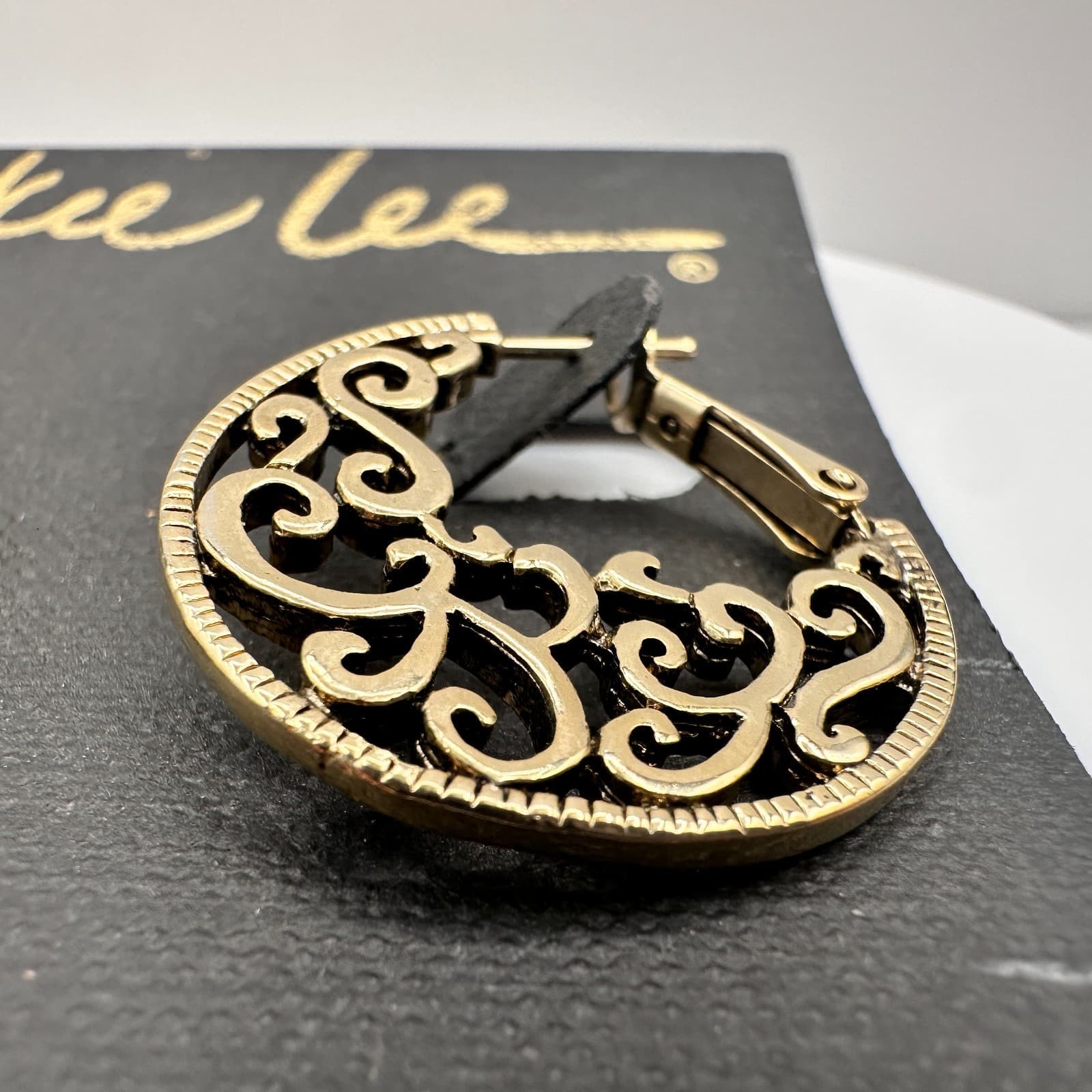 Vintage 80s Cookie Lee Gold Tone Filigree Open Hoop Dangle Earrings Jewelry - Thumbnail 6