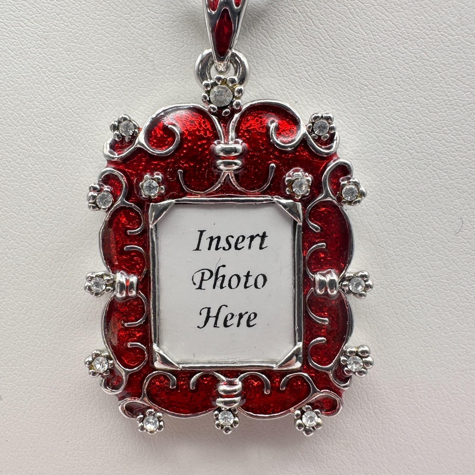 Vintage 90s Y2K Cookie Lee Red Enamel Picture Frame Locket Silver Tone Necklace - Thumbnail 3