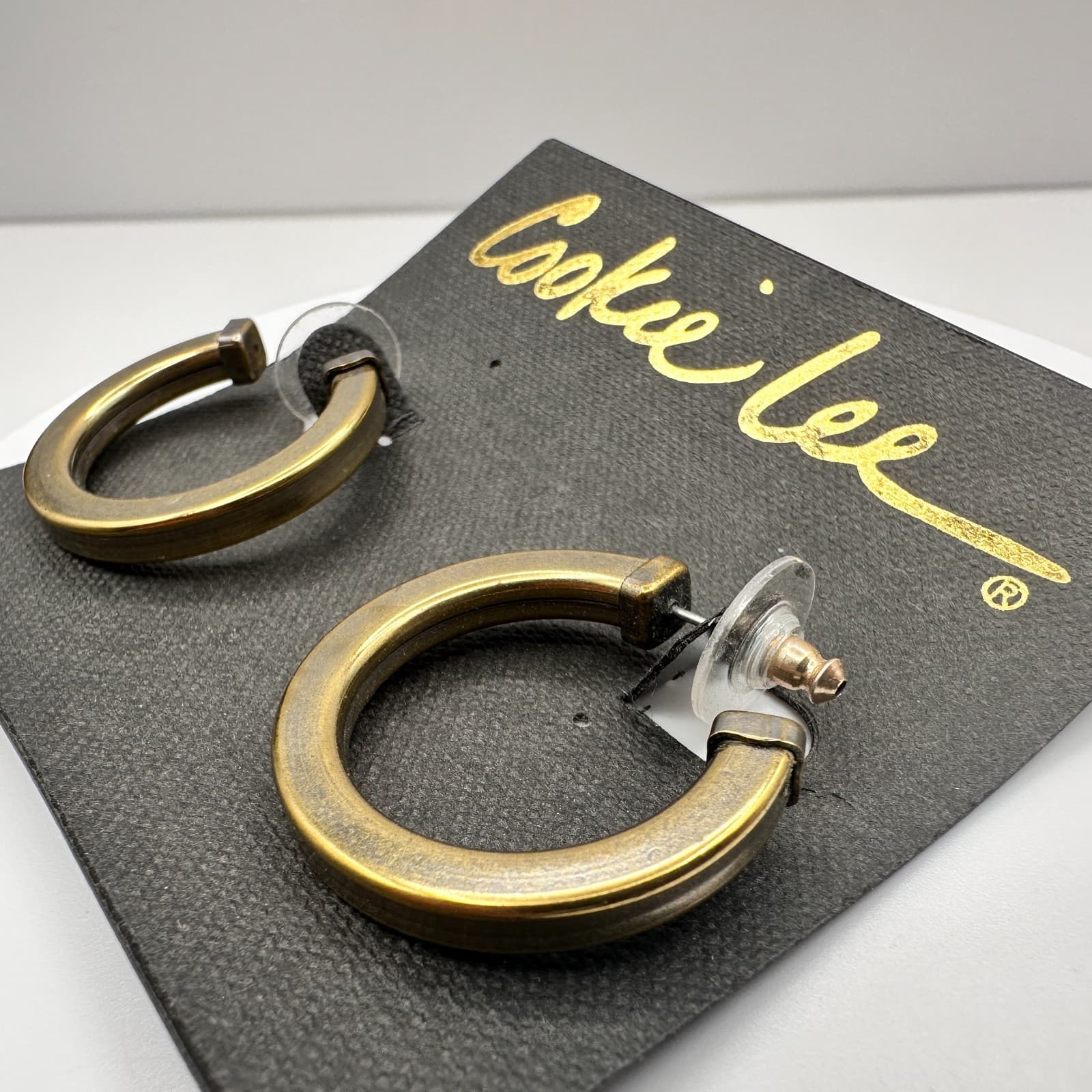 Vintage 80s Cookie Le Gold Tone Two-Tone Silver Trim Chunky Post Earring Jewelry - Thumbnail 6