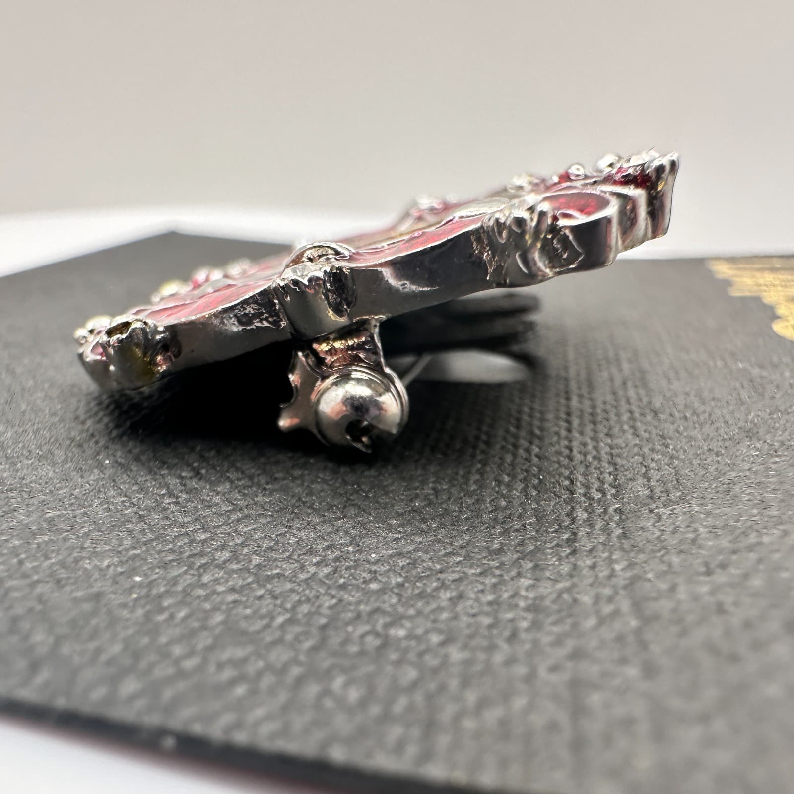 Vintage 90s Y2K Cookie Lee Red Enamel Picture Frame Silver Tone Brooch Pin - Thumbnail 5