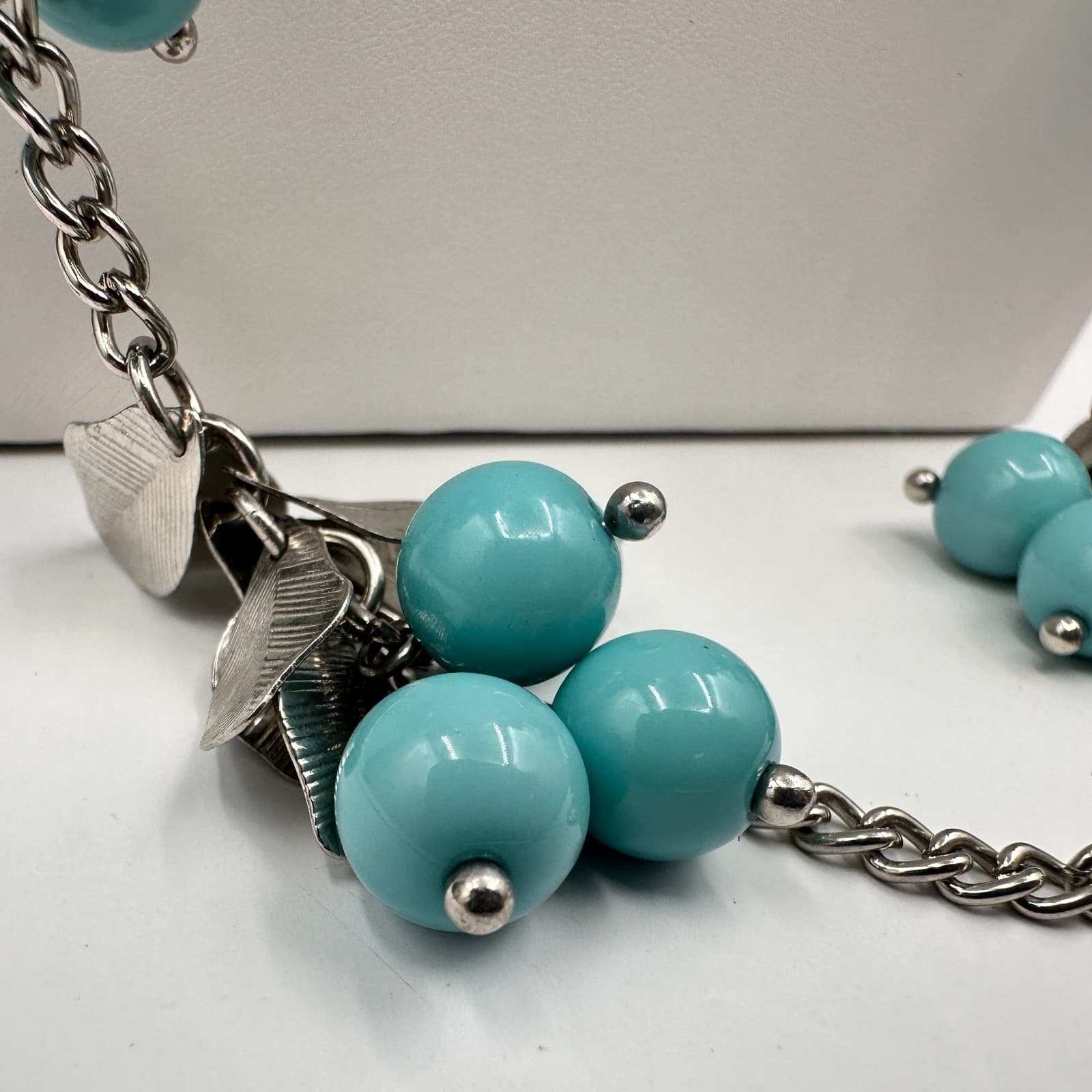 Vintage 90s Silver Tone Blue Turquoise Bead Leaf Cluster Statement Necklace Boho - Thumbnail 4