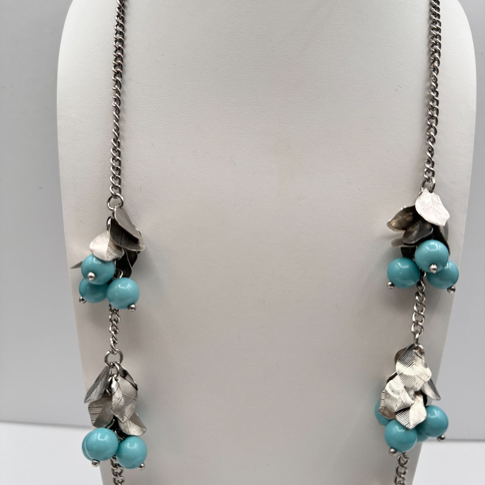 Vintage 90s Silver Tone Blue Turquoise Bead Leaf Cluster Statement Necklace Boho - Thumbnail 2