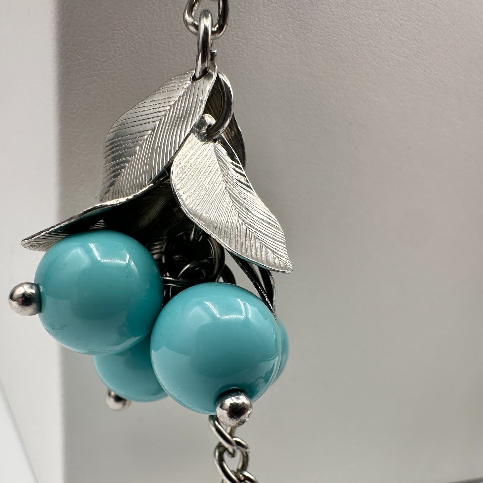 Vintage 90s Silver Tone Blue Turquoise Bead Leaf Cluster Statement Necklace Boho - Thumbnail 5