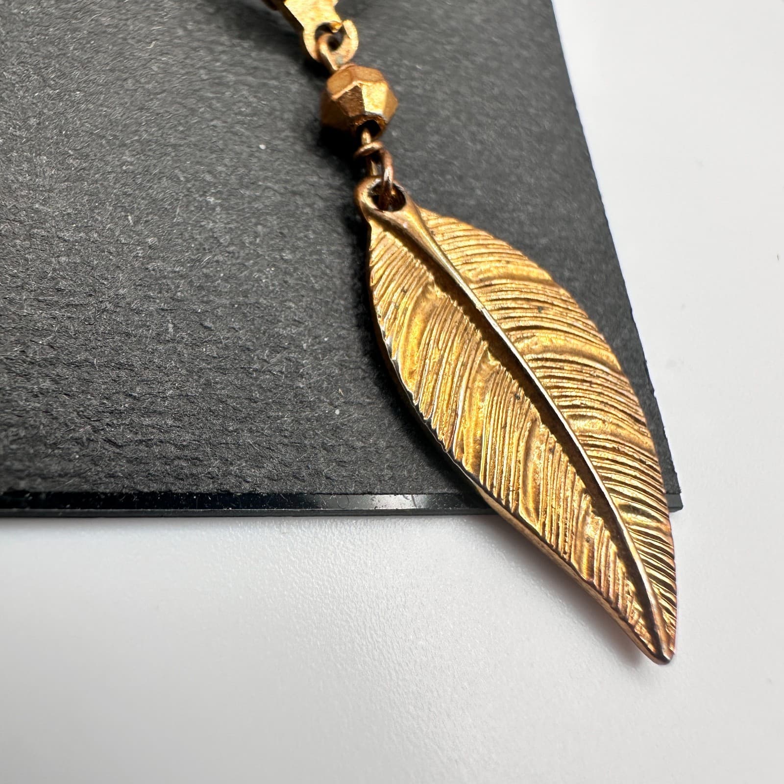 Vintage 90s Cookie Lee Gold Tone Feather Dangle Earrings Boho Style Jewelry - Thumbnail 6