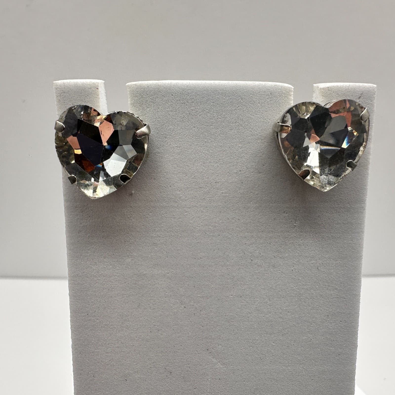 Vintage 90s Silver Tone Large Clear Heart Glass Stud Earrings Retro Jewelry - Thumbnail 5
