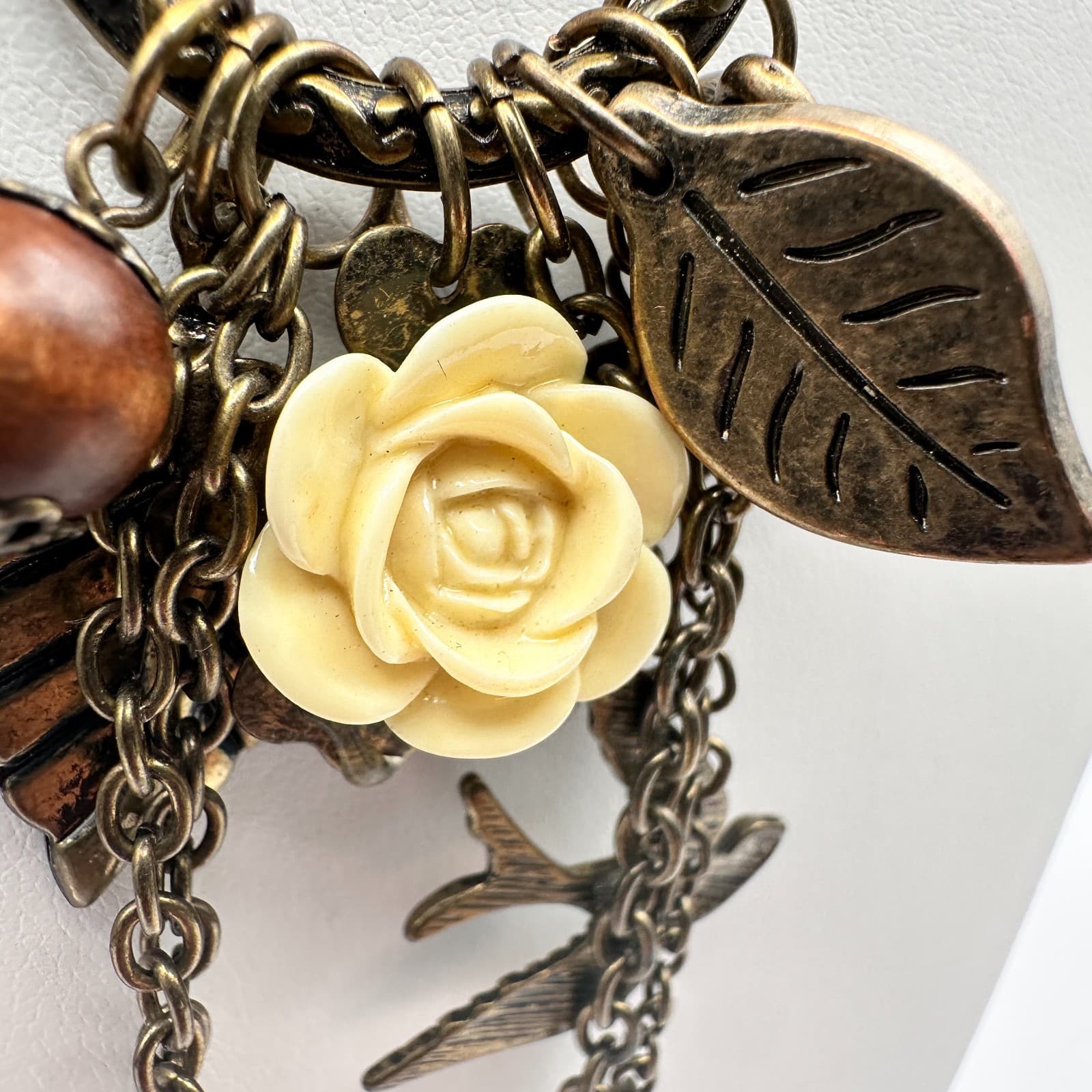 Vintage 90s Nature Charm Bronze Tone Necklace Rose Bird Leaf Boho Statement - Thumbnail 6