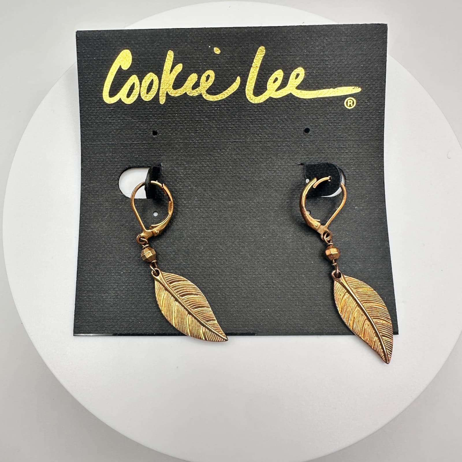 Vintage 90s Cookie Lee Gold Tone Feather Dangle Earrings Boho Style Jewelry - Image 1
