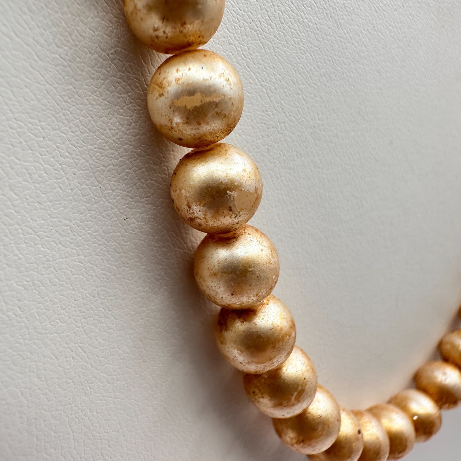Vintage 80s Champagne Faux Pearl Strand Necklace Gold Tone Classic Fashion - Thumbnail 4