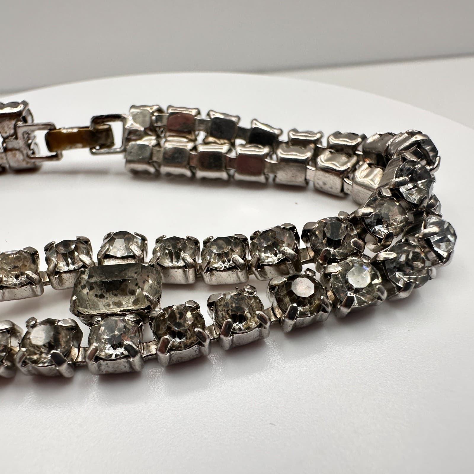 Vintage 90s Double Row Silver Tone Clear Rhinestone Tennis Bracelet Emerald Cut - Thumbnail 6