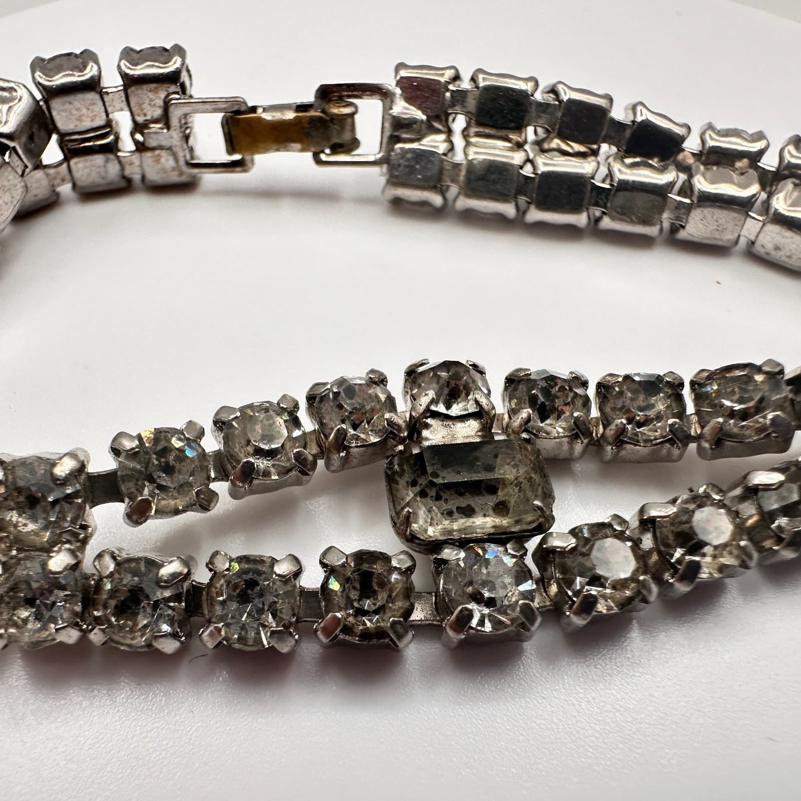 Vintage 90s Double Row Silver Tone Clear Rhinestone Tennis Bracelet Emerald Cut - Thumbnail 4