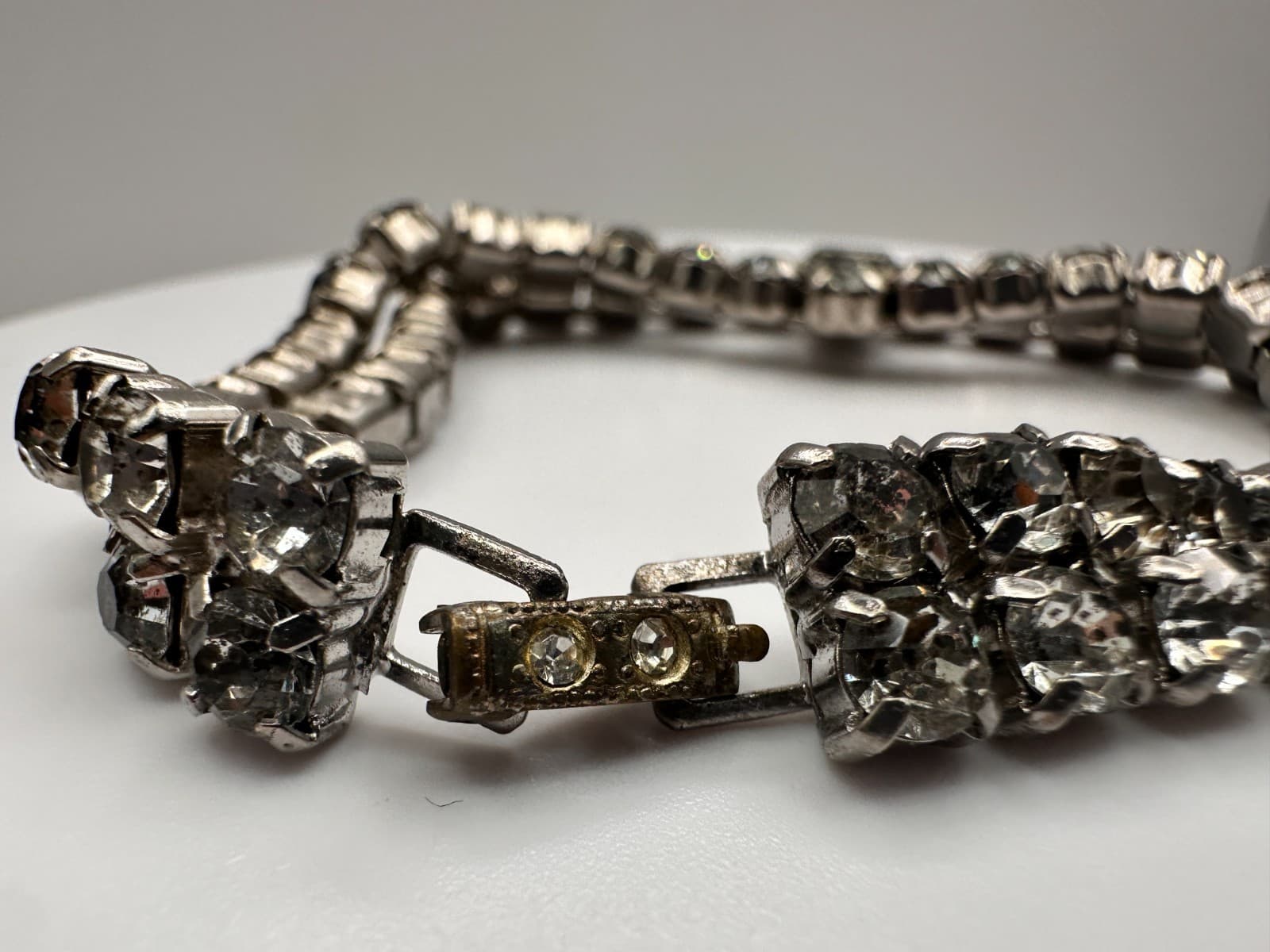 Vintage 90s Double Row Silver Tone Clear Rhinestone Tennis Bracelet Emerald Cut - Thumbnail 7