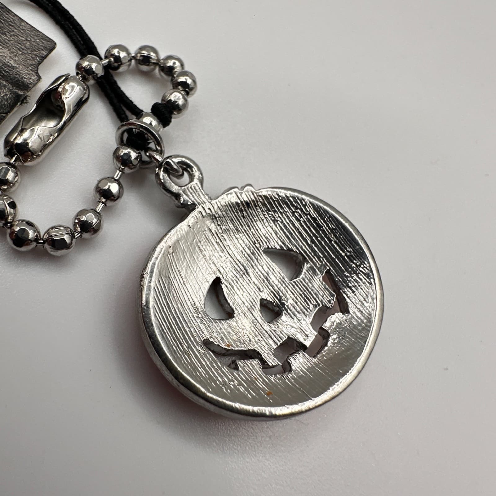 Vintage 80s Cookie Lee Halloween Orange Enamel Jack-O'-Lantern Charm Jewelry - Thumbnail 4