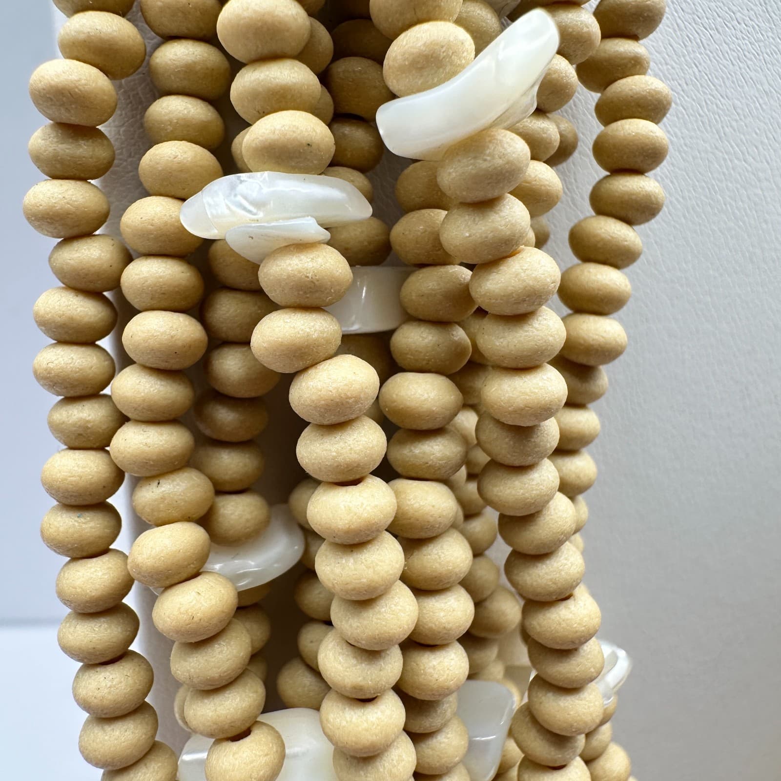 Vintage 90s Multi-Strand Wood Bead Shell Necklace Boho Classic Women's Jewelry - Thumbnail 3