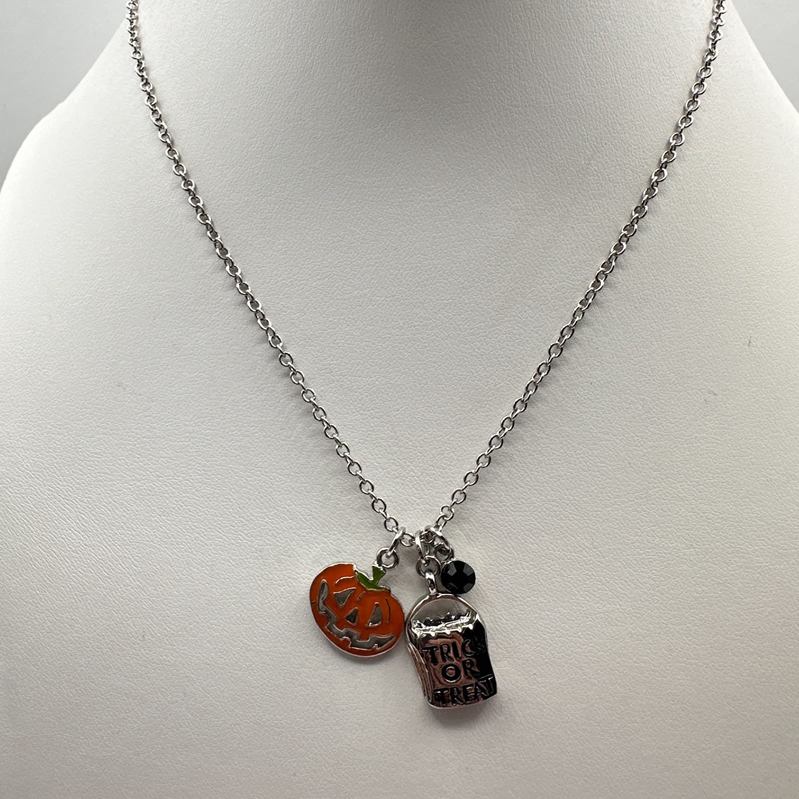 Vintage 80s Cookie Lee Halloween Pumpkin & Treat Bag Charm Necklace Jewelry - Thumbnail 7