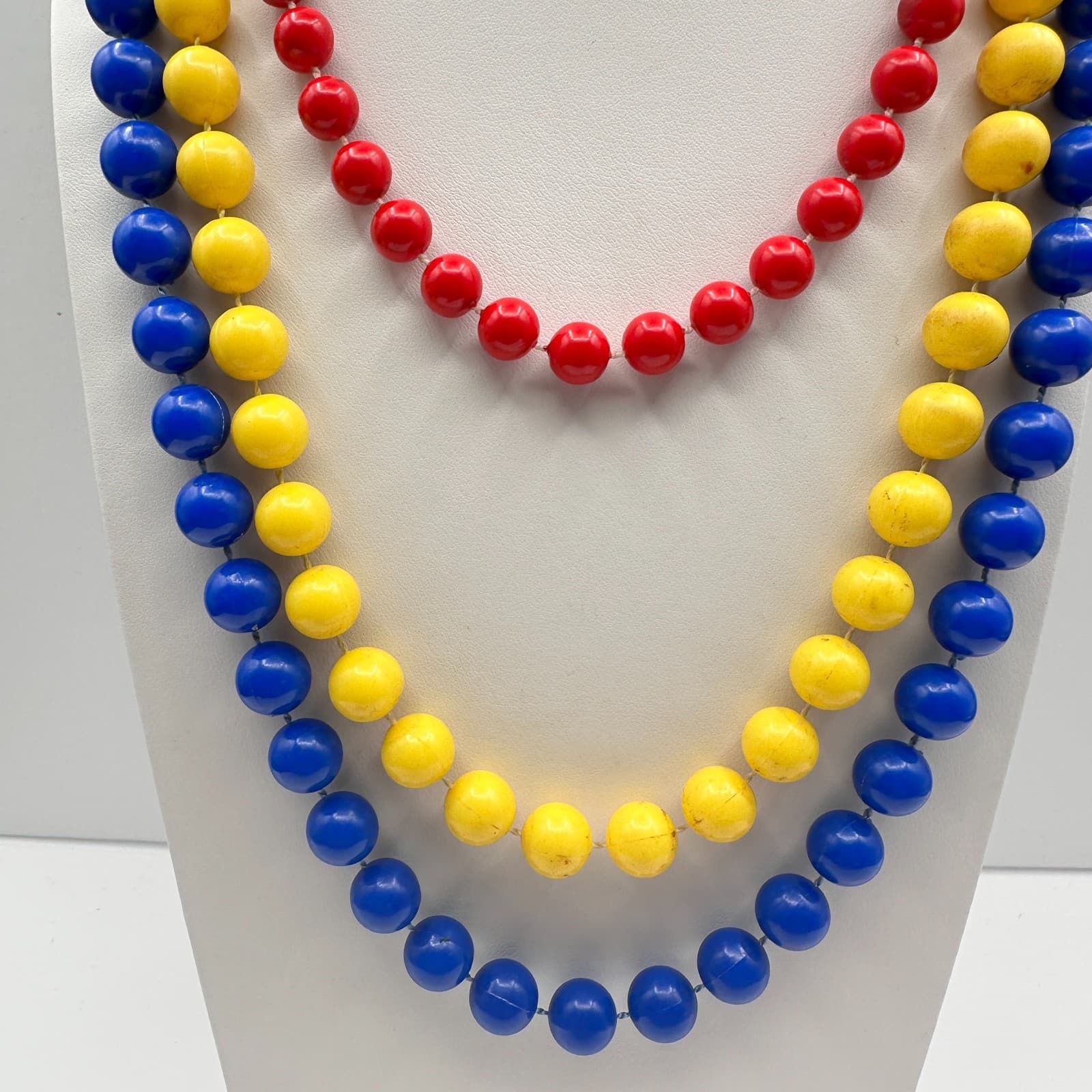 Vintage 80s Multi Strand Beaded Necklace Primary Colors Pop Art Women's Jewelry - Thumbnail 2
