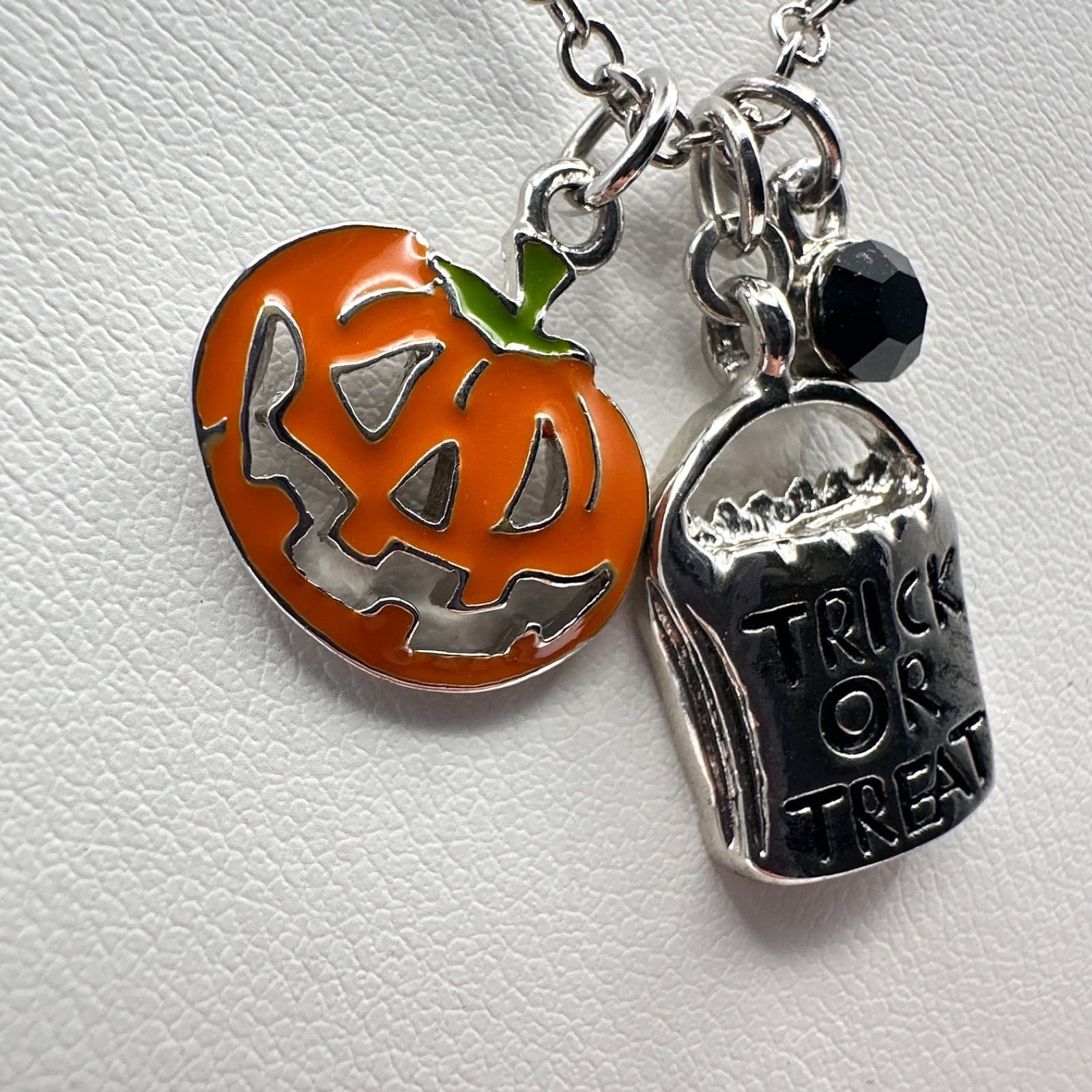 Vintage 80s Cookie Lee Halloween Pumpkin & Treat Bag Charm Necklace Jewelry - Thumbnail 3