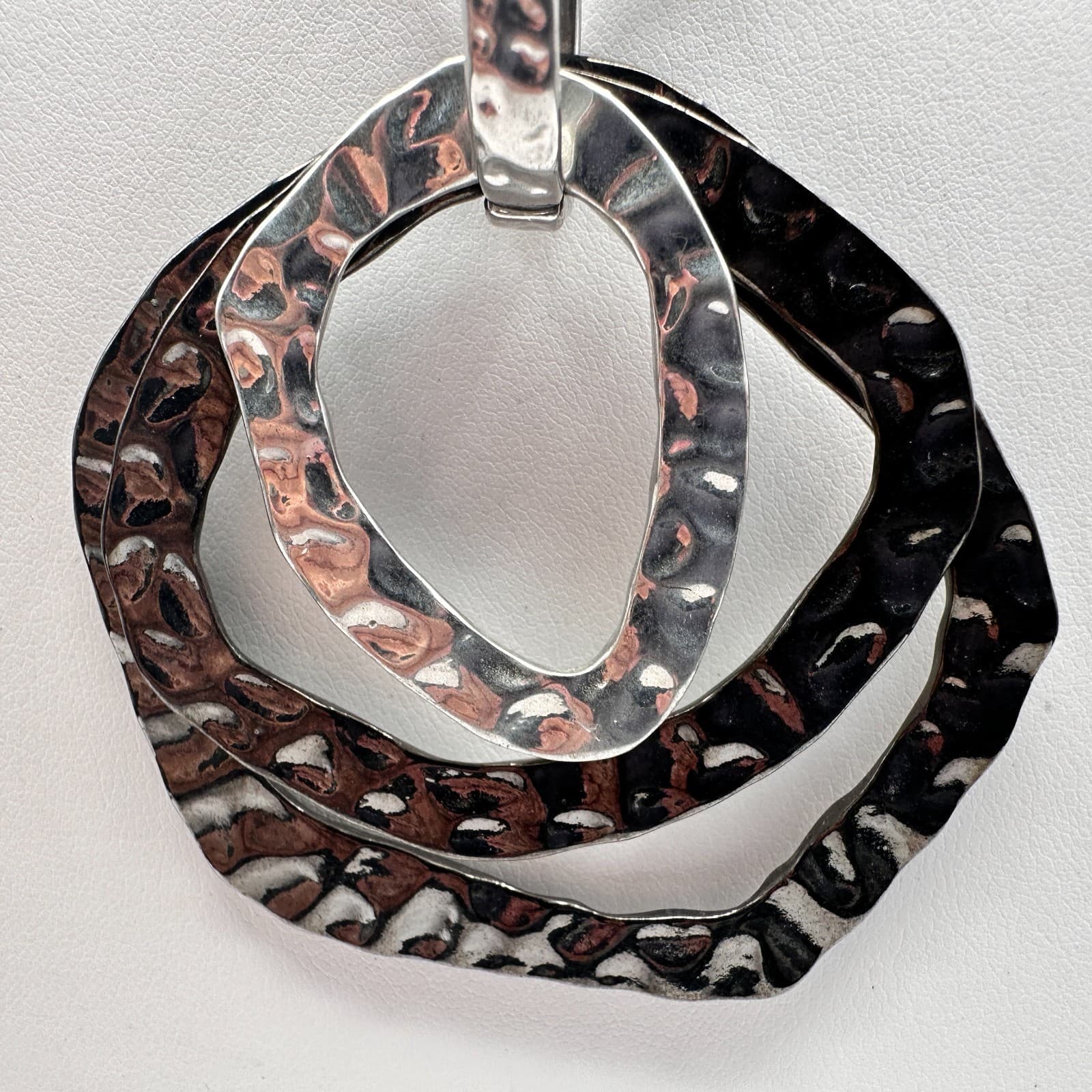 Vintage 90s Silver Tone Hammered Multi Ring Pendant Necklace Double Link Chain - Thumbnail 2