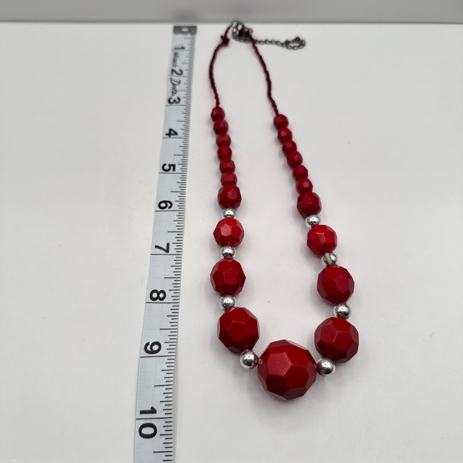 Vintage 80s Bold Red Faceted Bead Statement Necklace Classic Women's Jewelry - Thumbnail 7