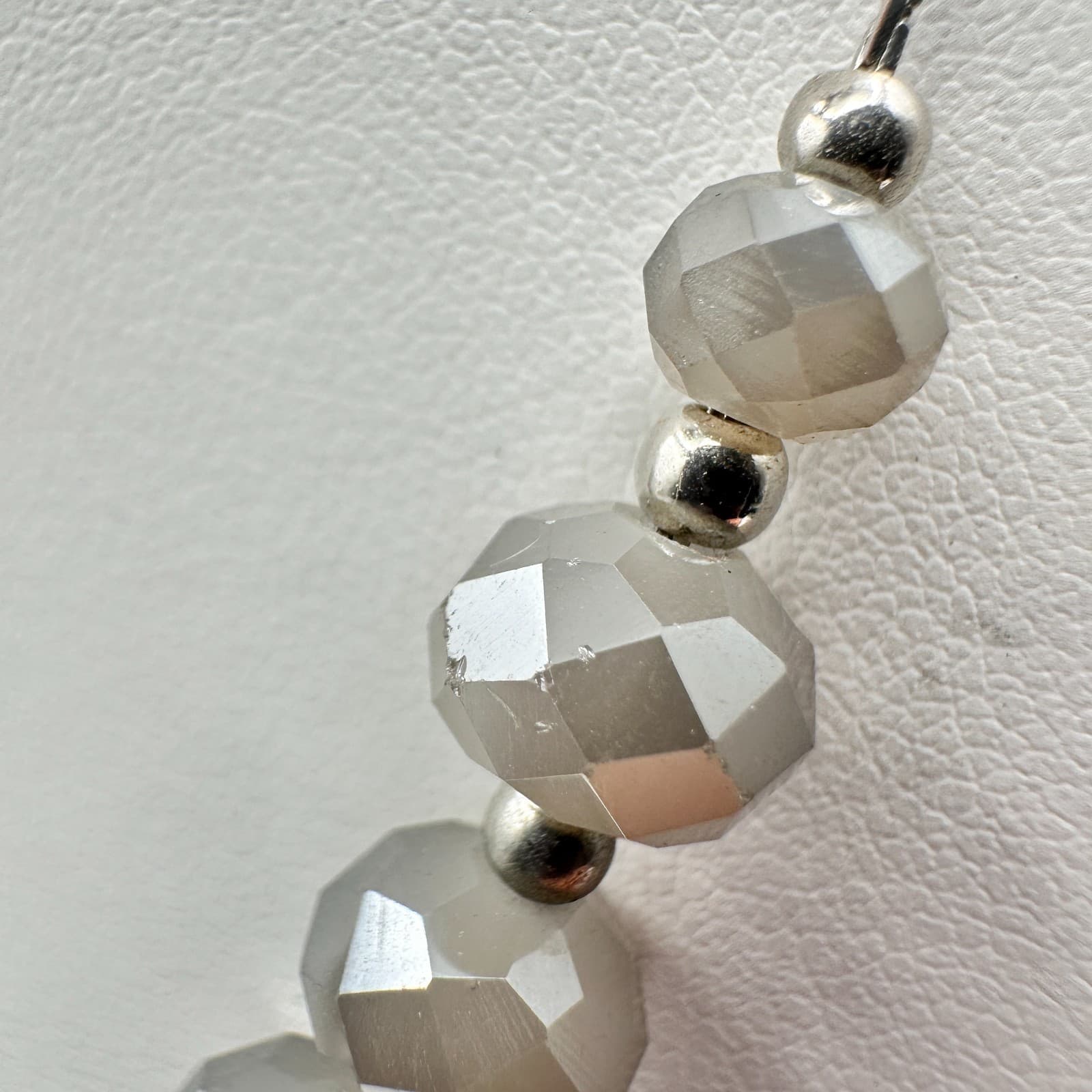 Vintage 90s Graduated Silver Grey Faceted Bead Necklace Choker Jewelry - Thumbnail 9