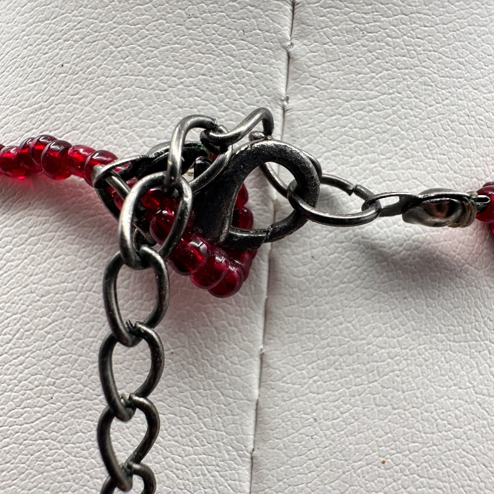 Vintage 80s Bold Red Faceted Bead Statement Necklace Classic Women's Jewelry - Thumbnail 6