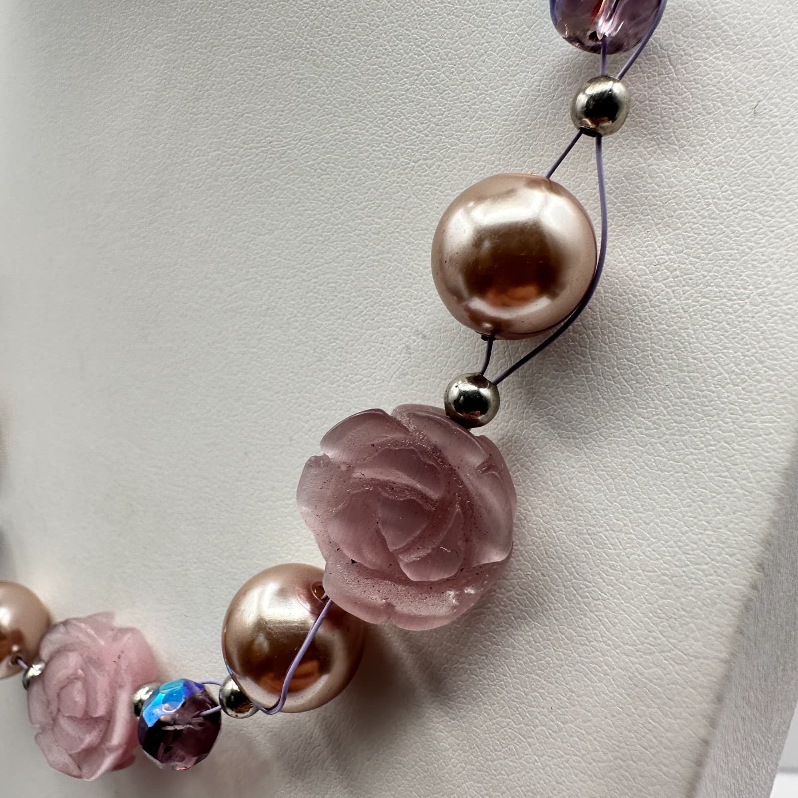 Vintage 90s Lavender Rose & Pearl Beaded Necklace with Accents Jewelry - Thumbnail 7