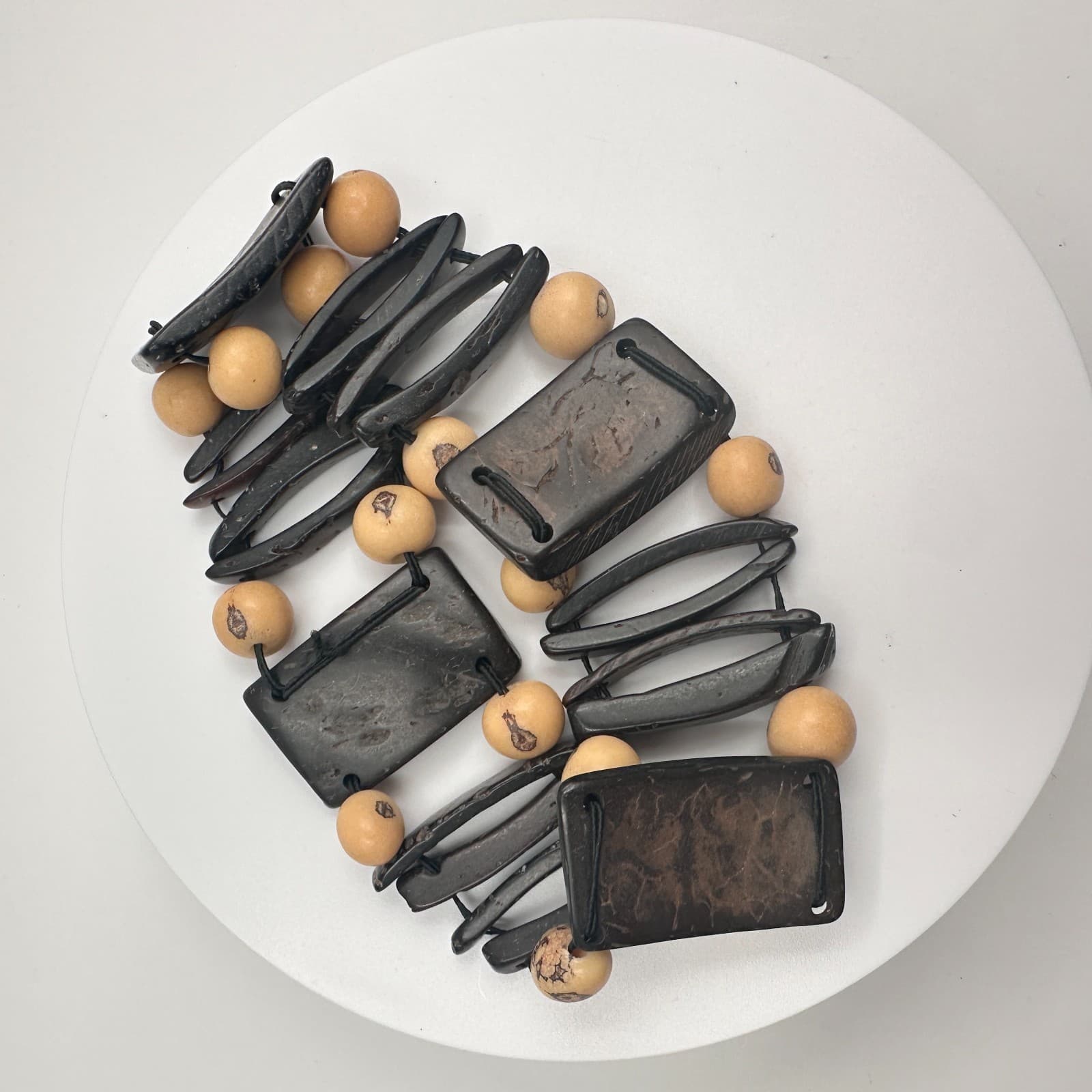 Vintage 80s 90s Chunky Black Coconut Shell & Tan Wood Bead Stretch Bracelet - Thumbnail 8