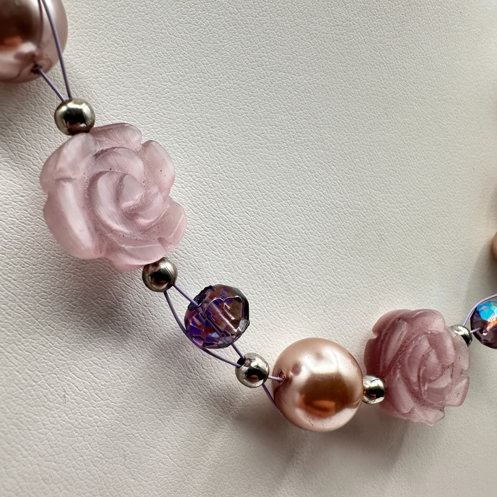 Vintage 90s Lavender Rose & Pearl Beaded Necklace with Accents Jewelry - Thumbnail 3