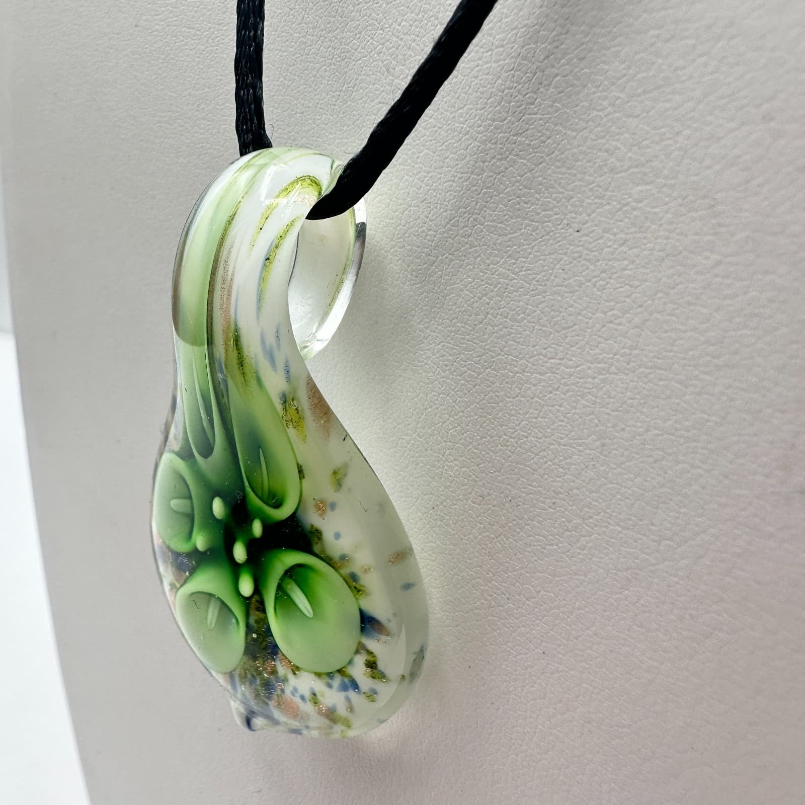 Vintage 90s Lampwork Art Glass Floral Pendant Necklace Green Calla Lily Jewelry - Thumbnail 6