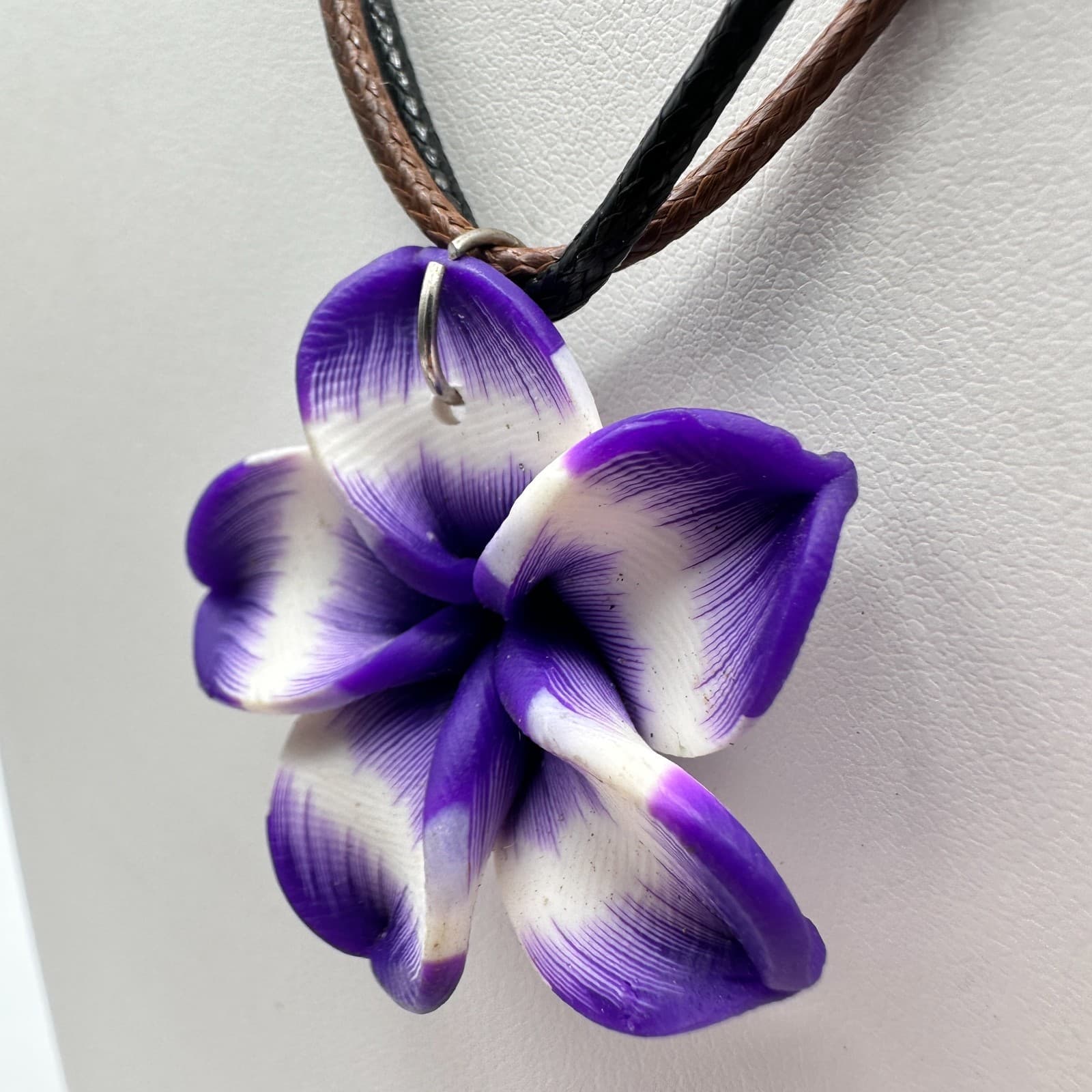 Vintage 90s Tropical Purple & White Flower Pendant Cord Necklace Women's Jewelry - Thumbnail 6